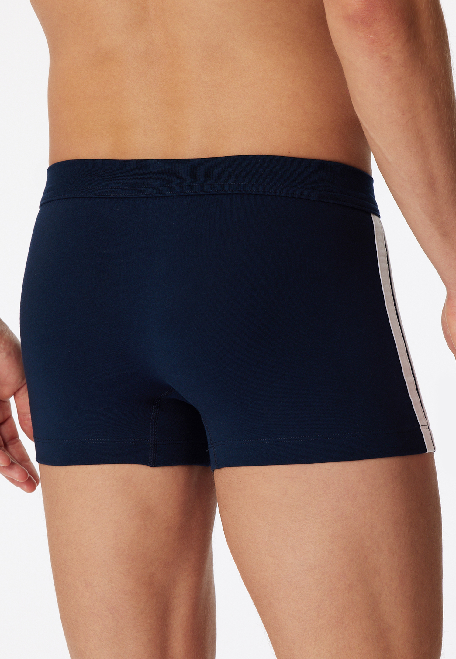 173816-904_back.png