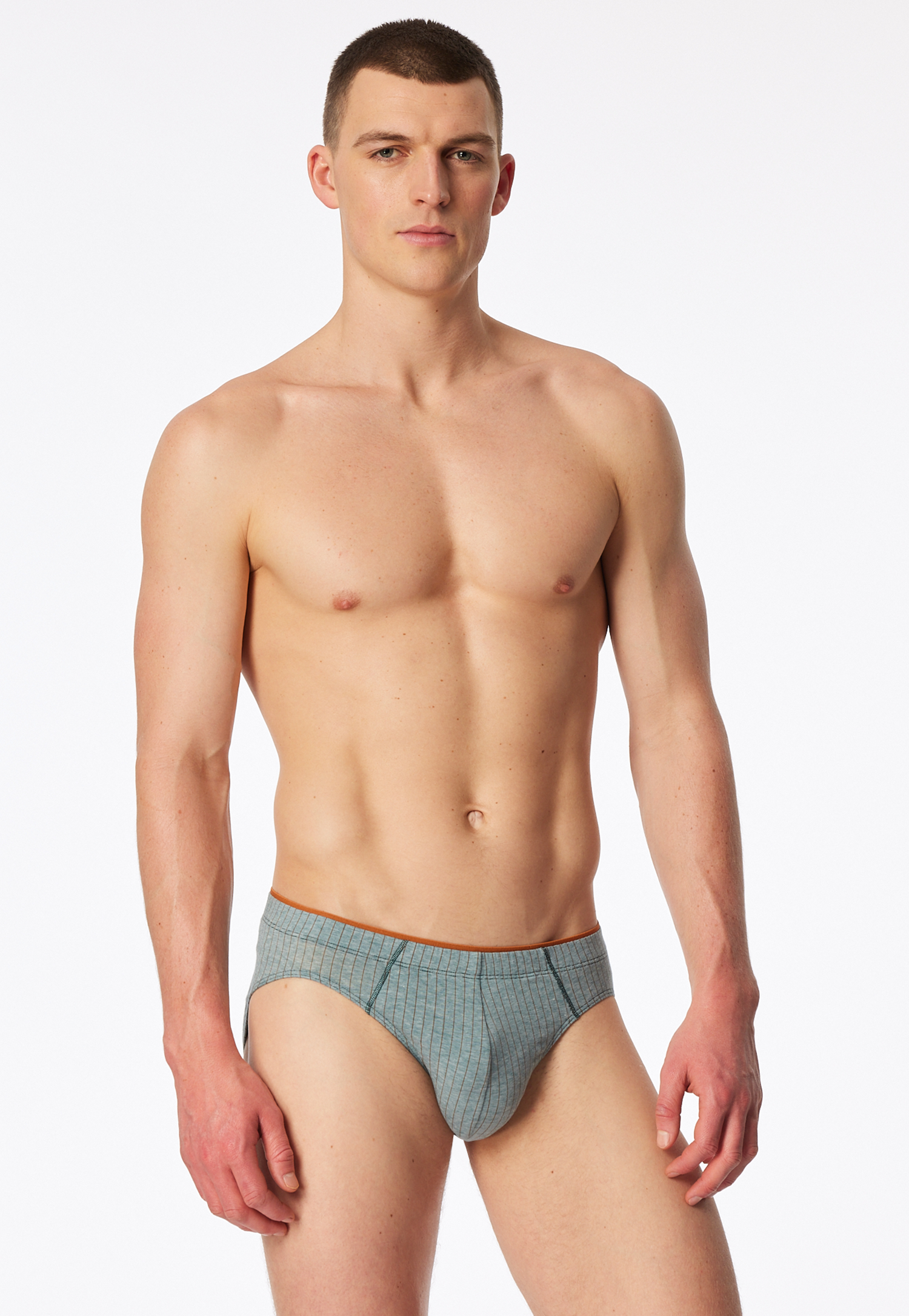 178124-700_front.png