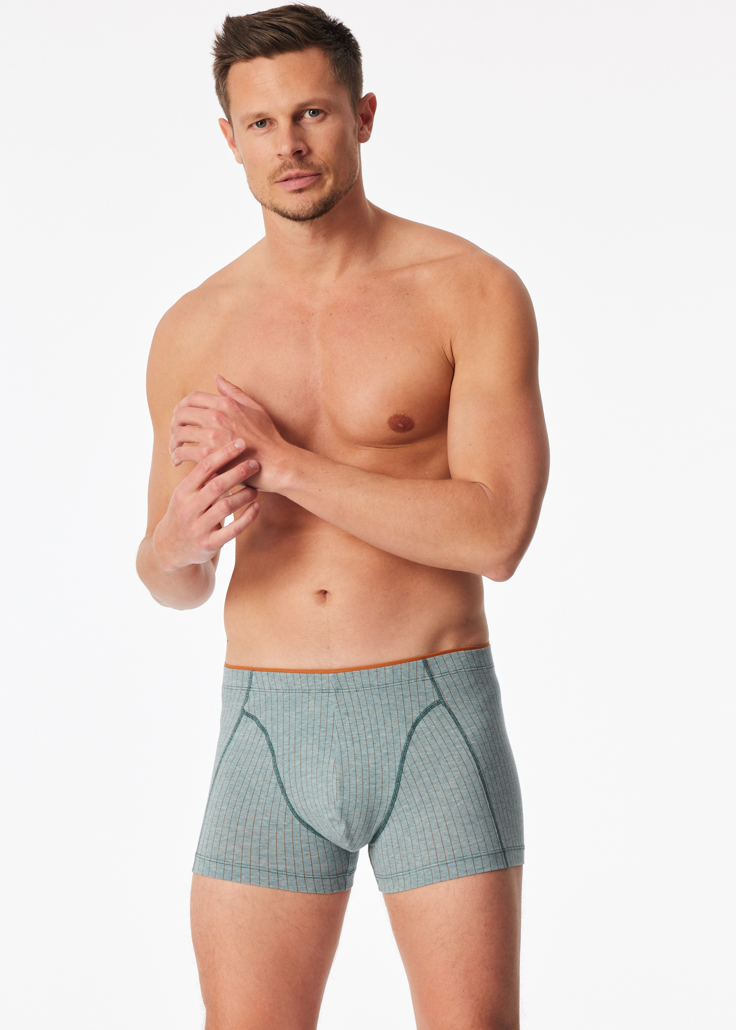 178125-700_front.png