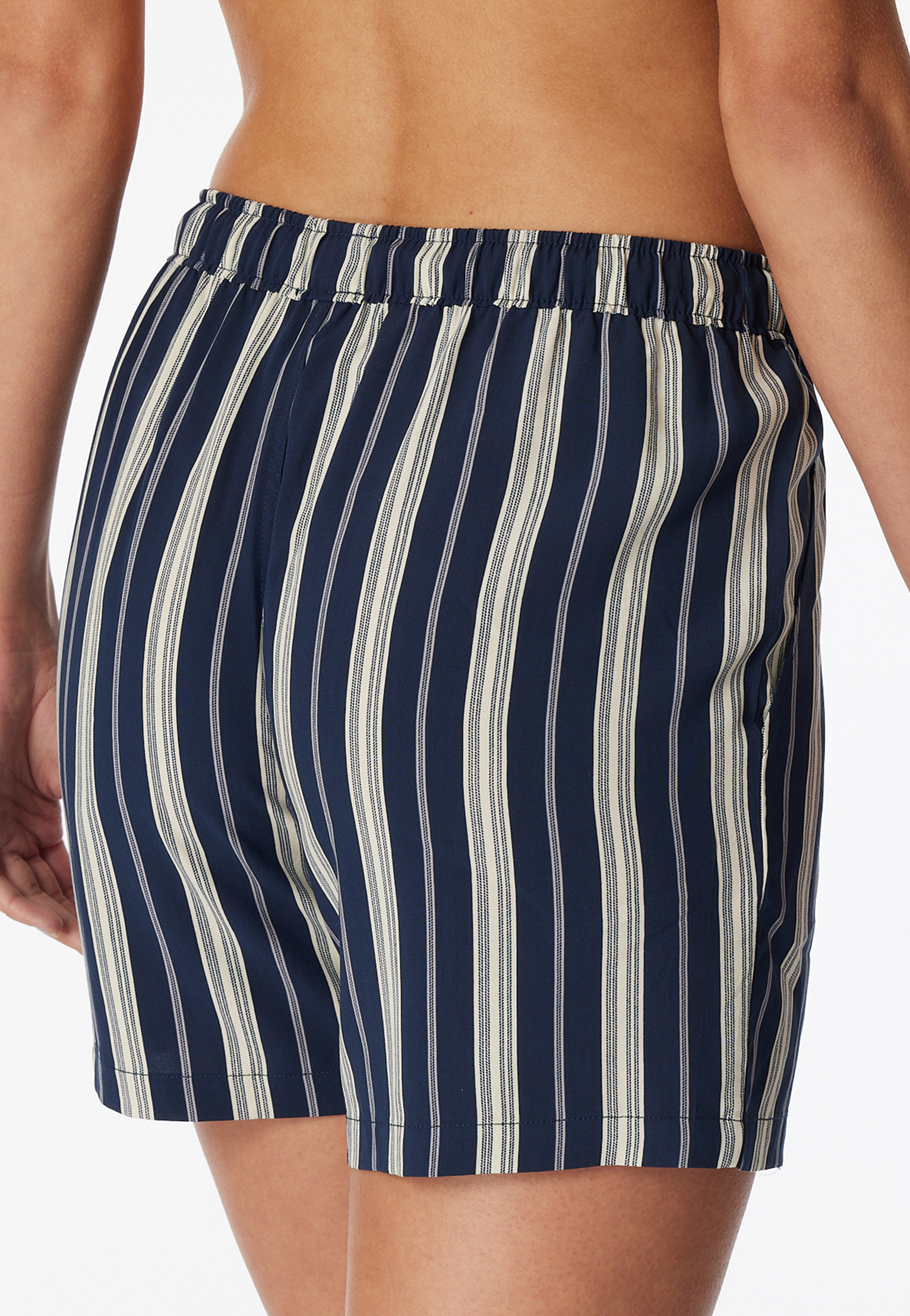 180459-904_back.png