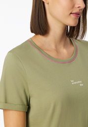 181252-705_detail3.png