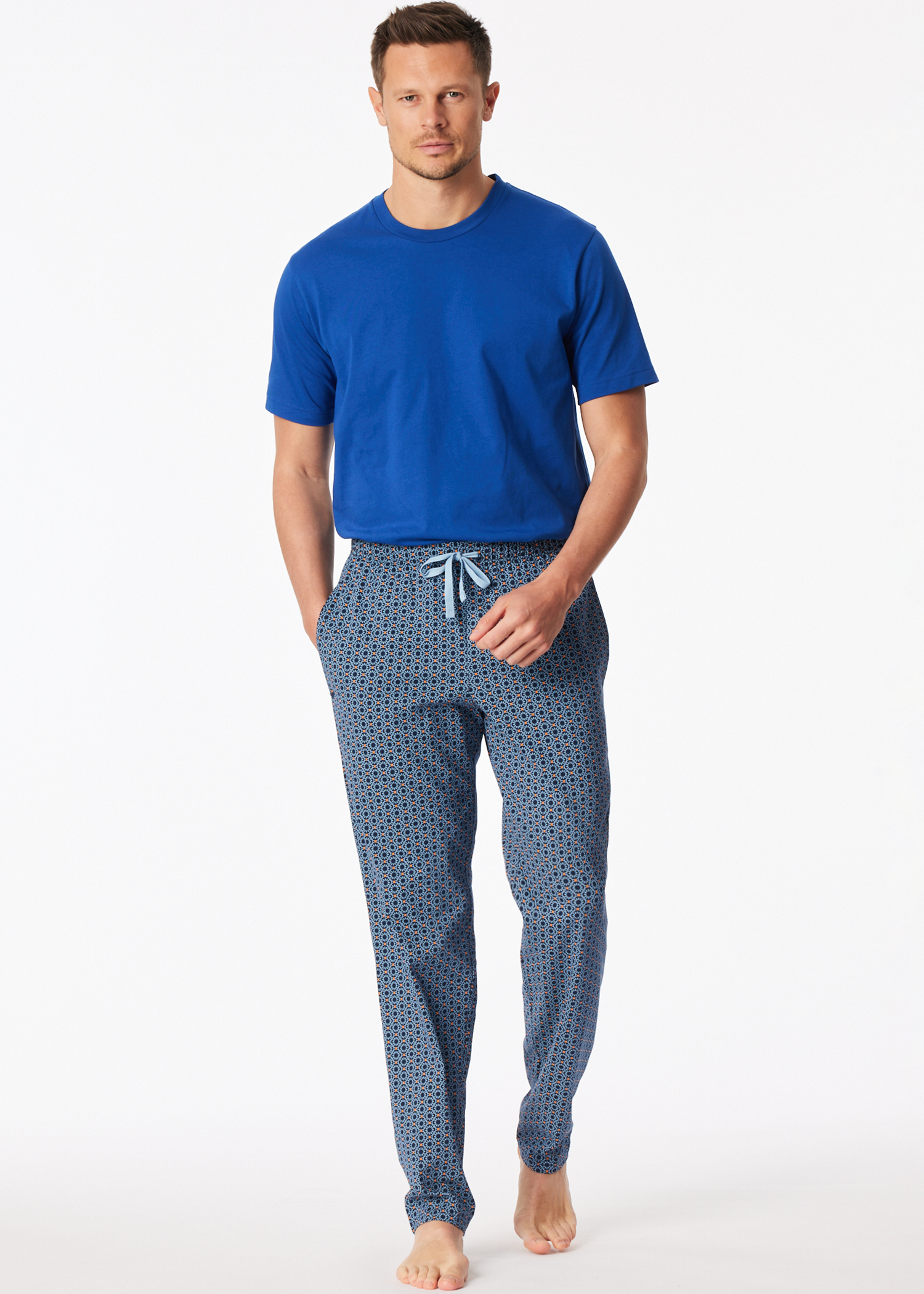 182185-838_front.png
