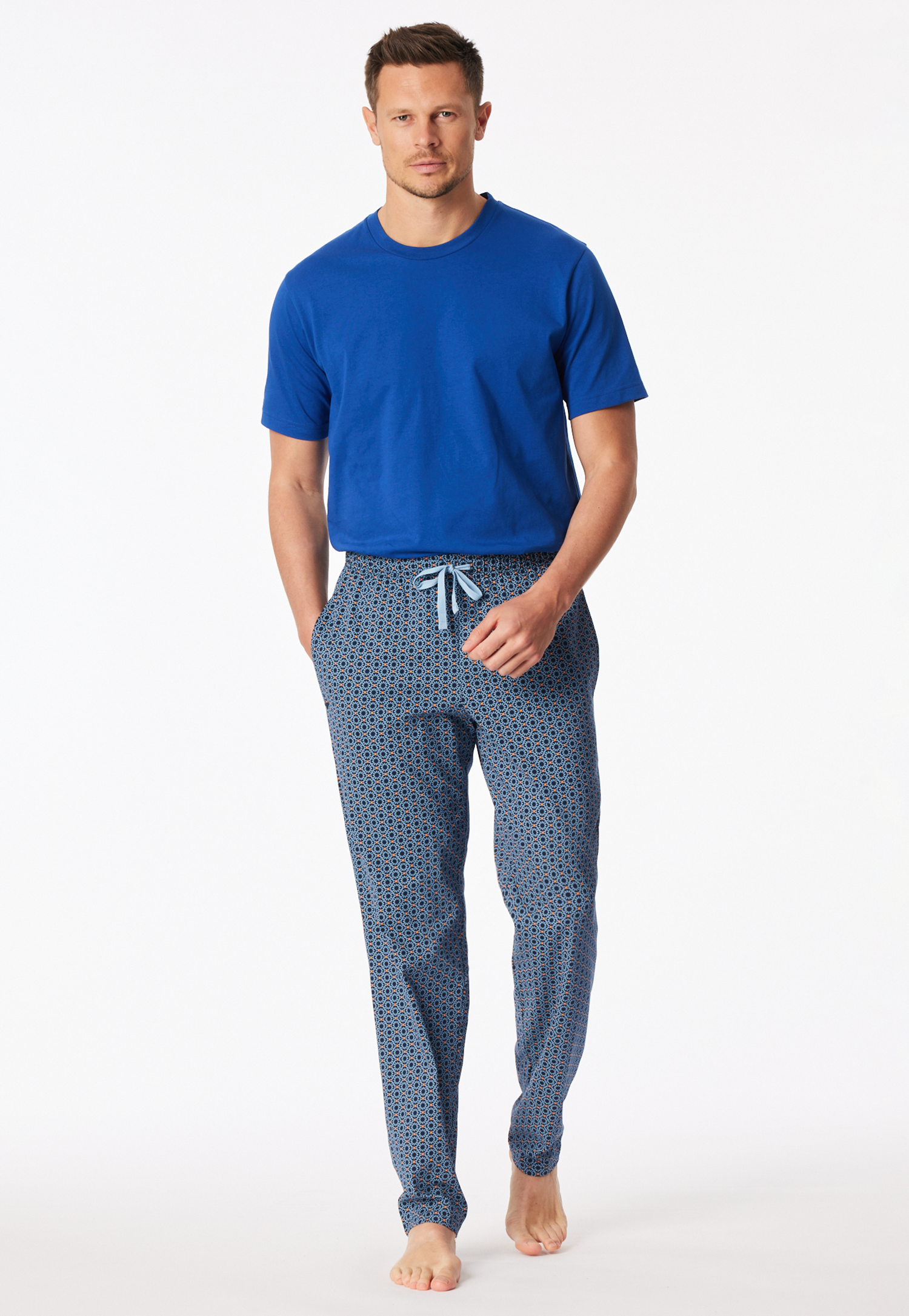 182185-838_front.png