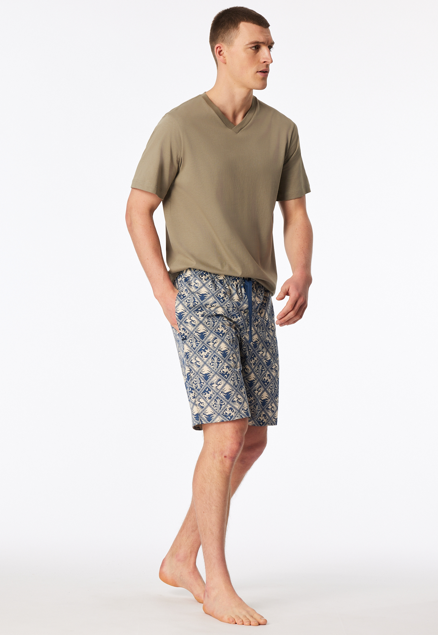182186-409_front.png