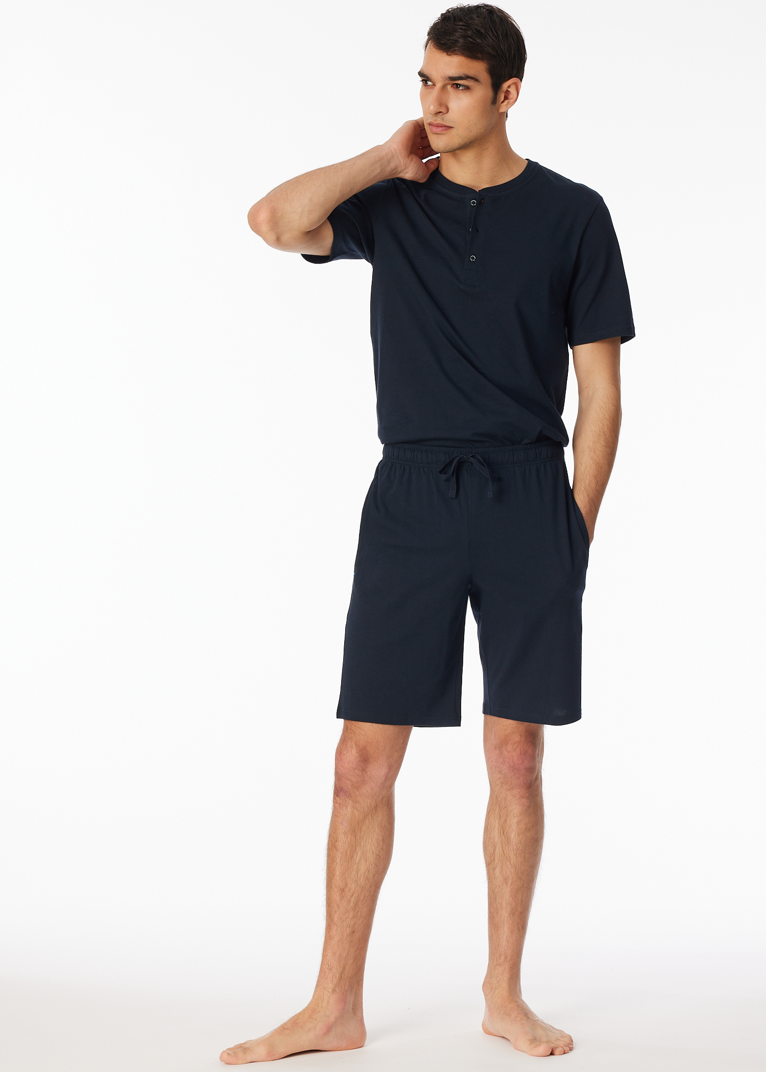 182186-803_front.png