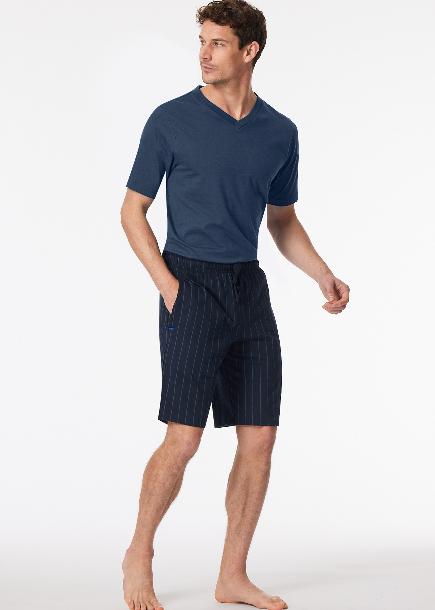 182186-804_front.png