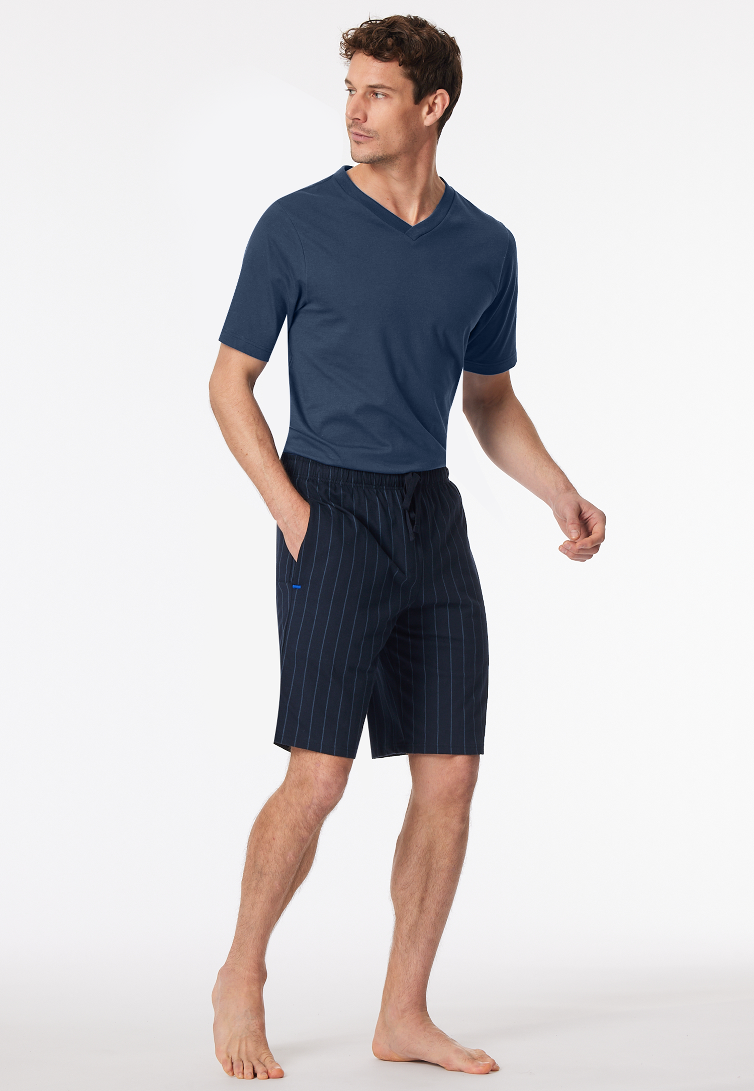 182186-804_front.png