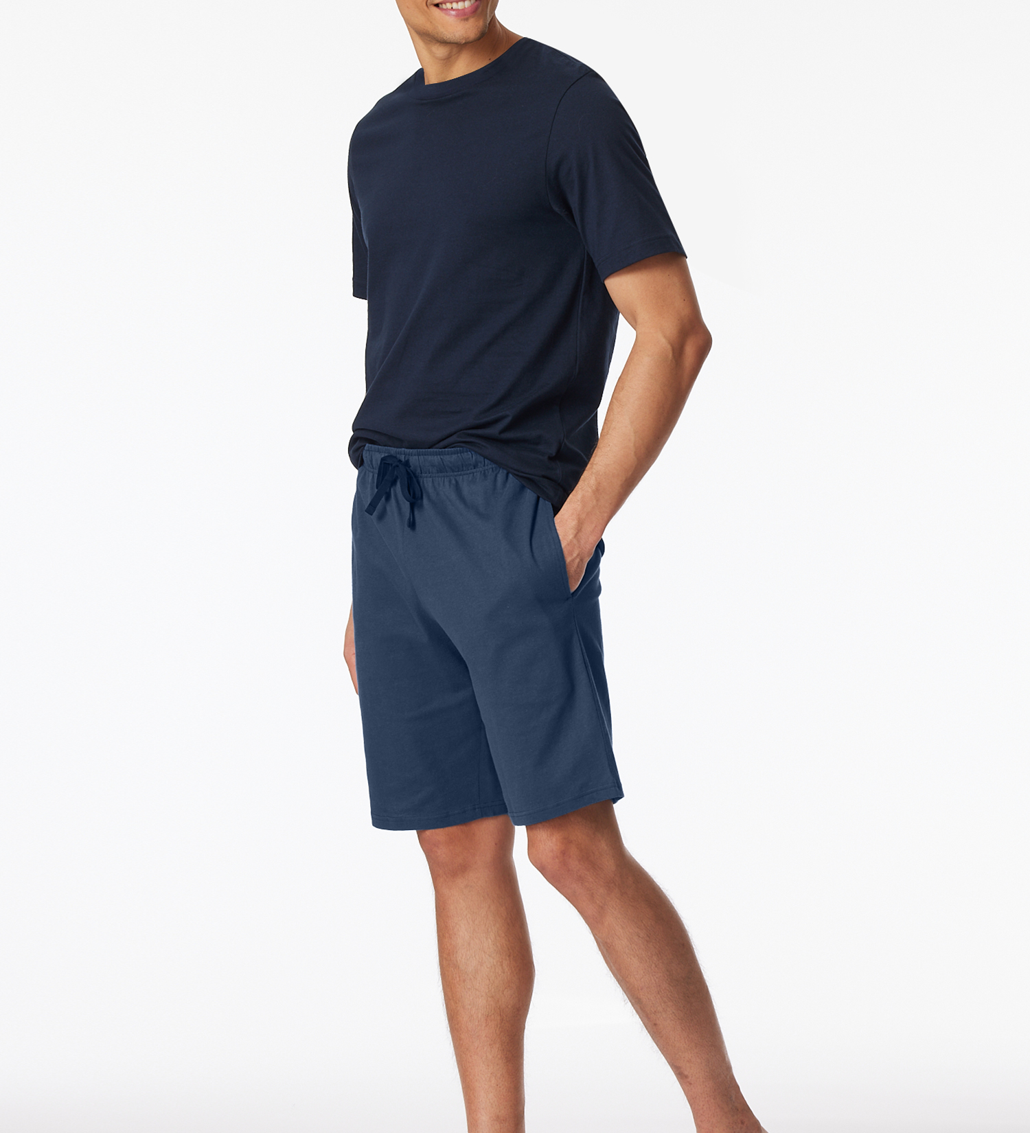 182186-819_front.png