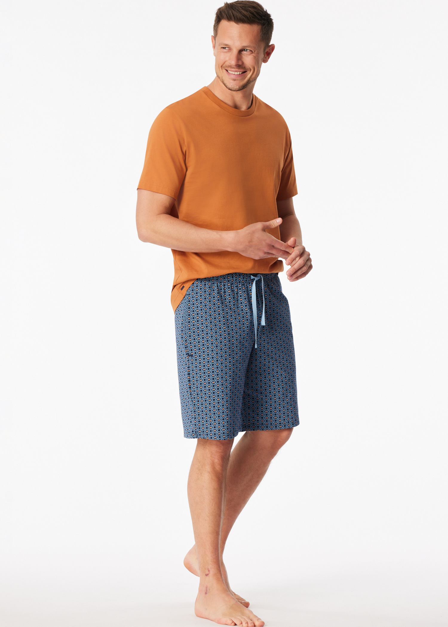 182186-838_front.png