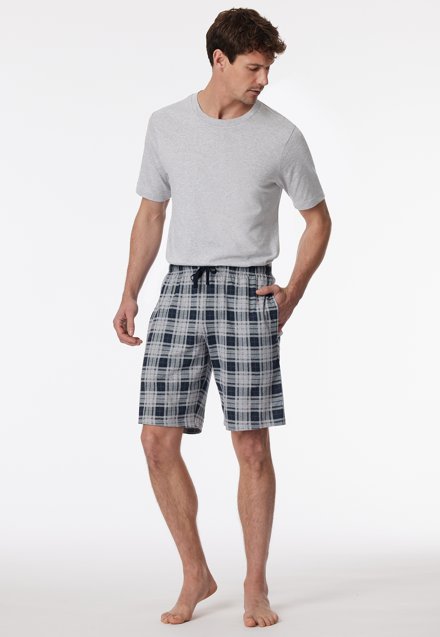 182186-904_front.png