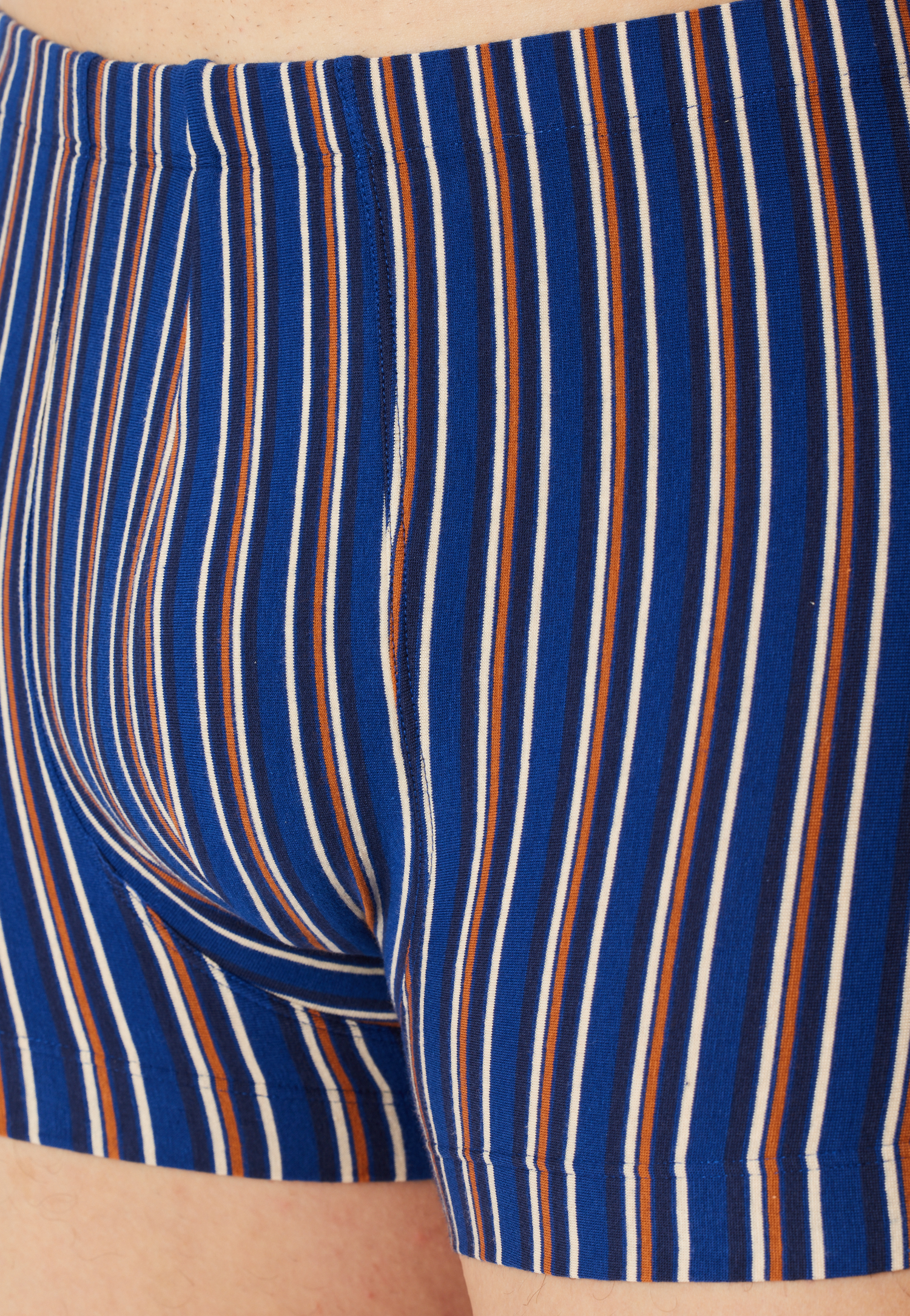 182307-819_detail3.png