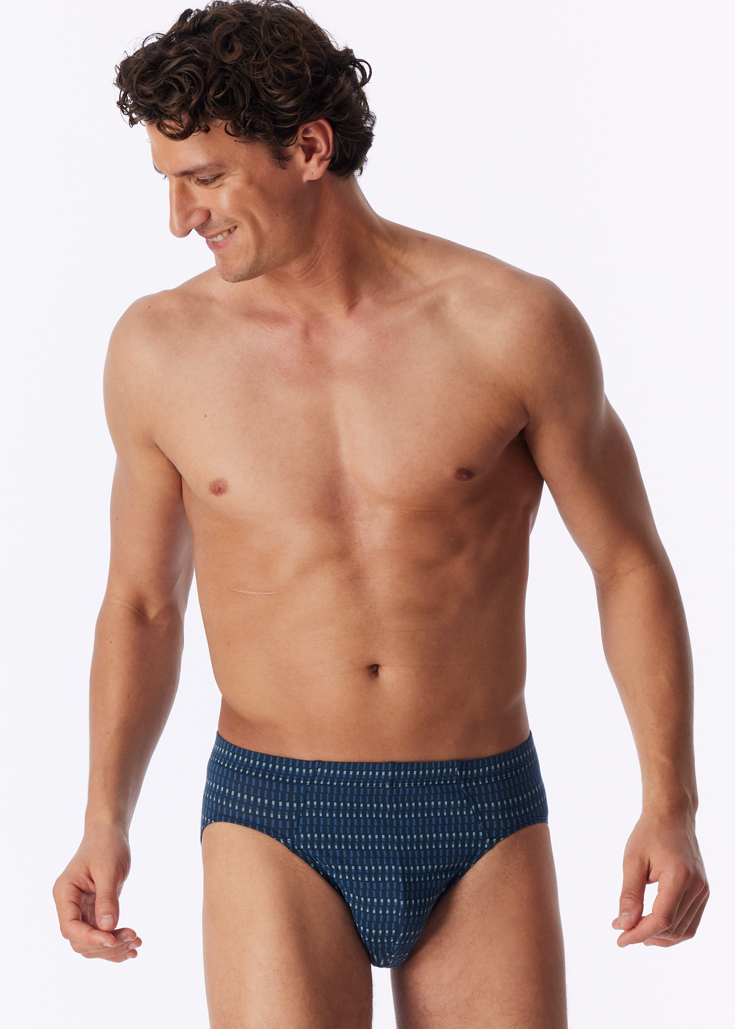 182308-833_front.png