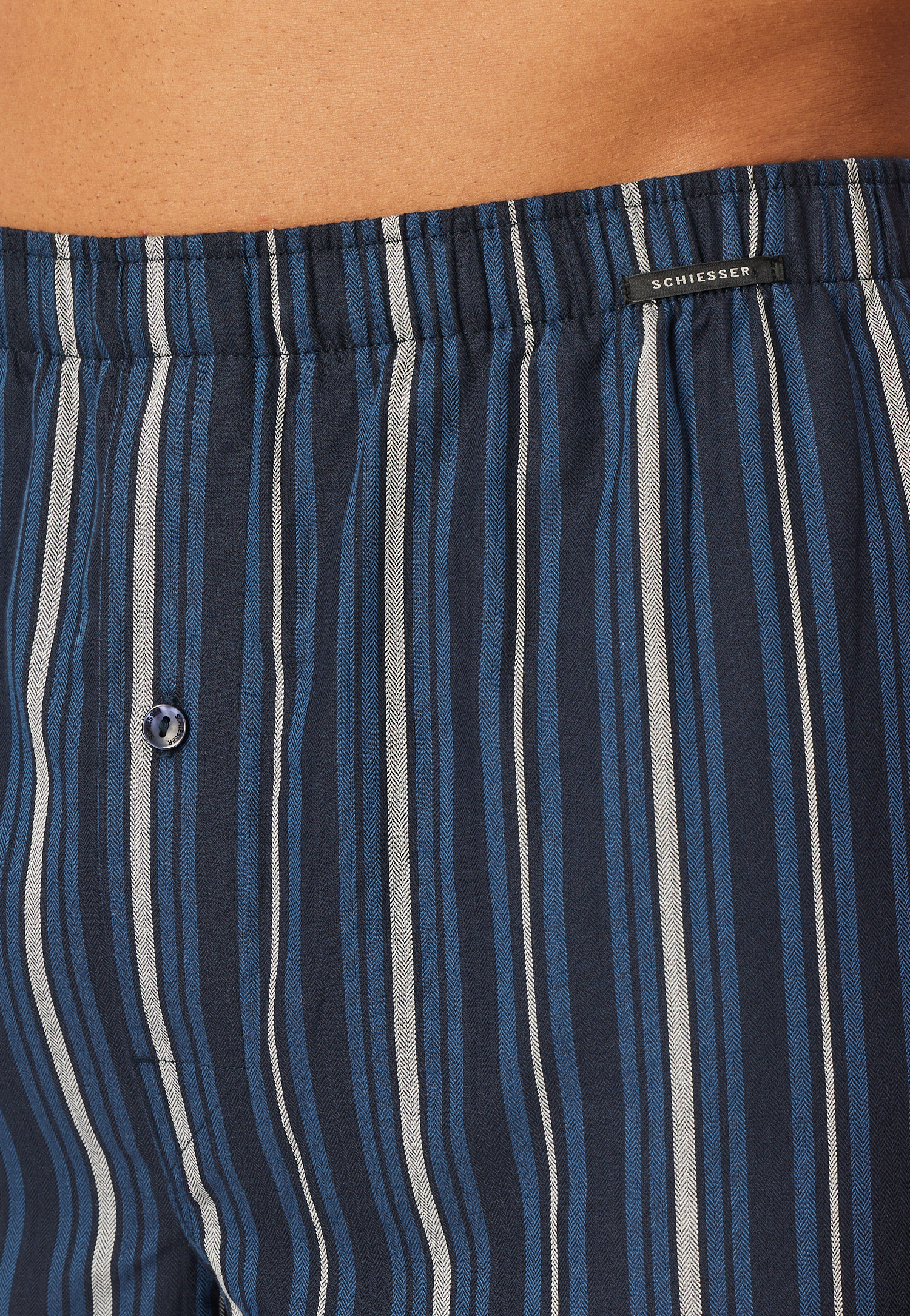 182428-910_detail3.png