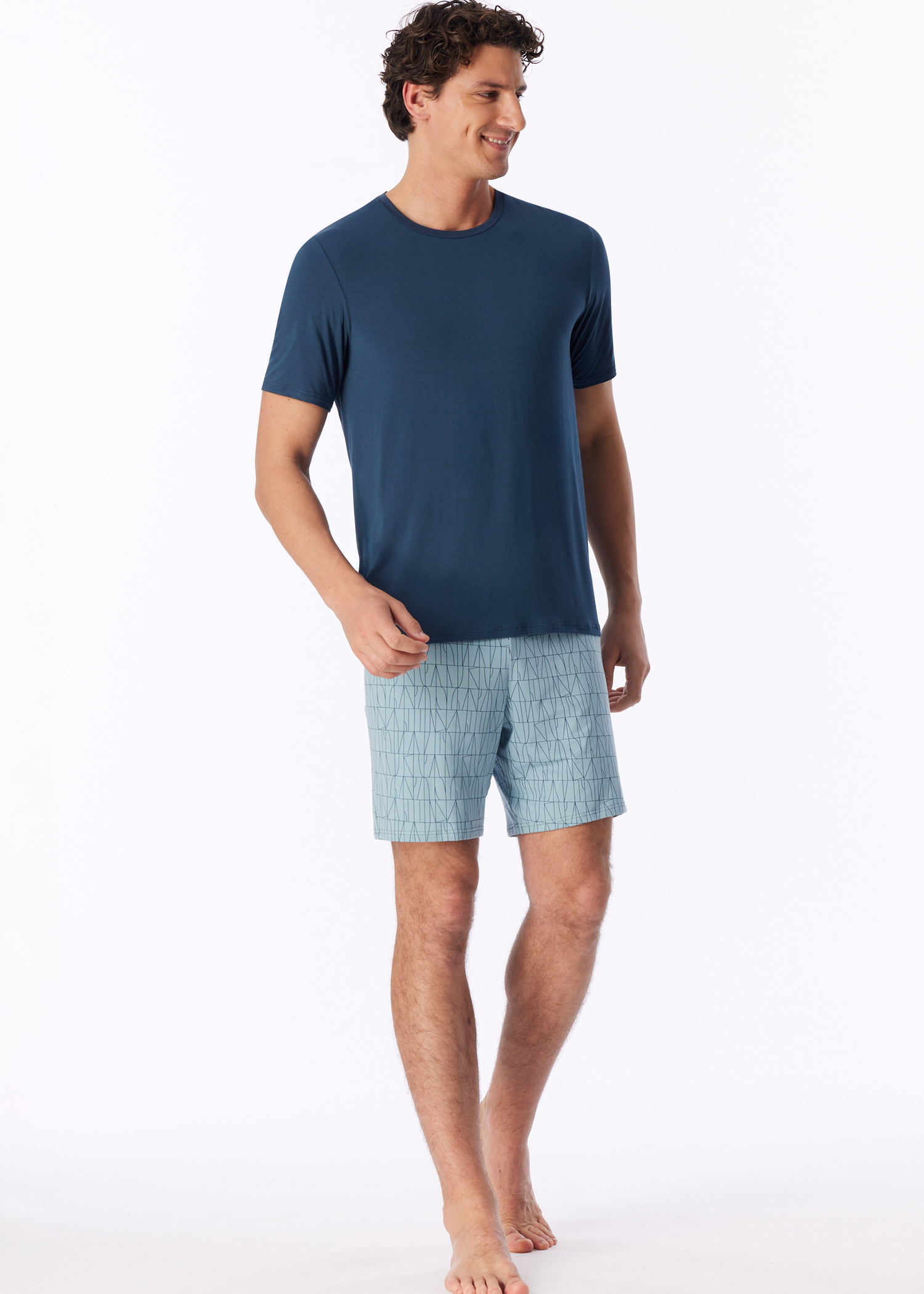 182738-860_front.png
