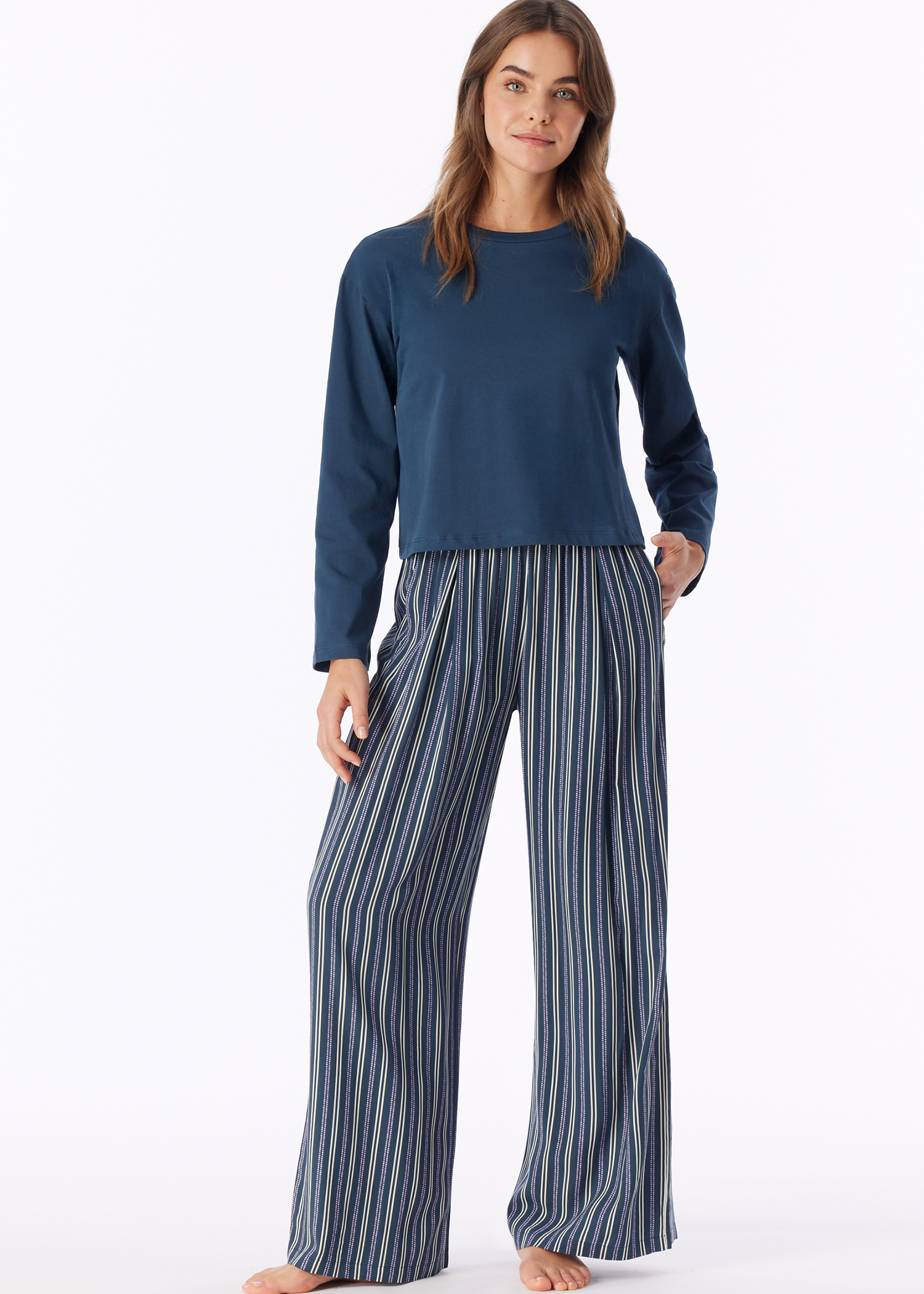 183080-915_front.png