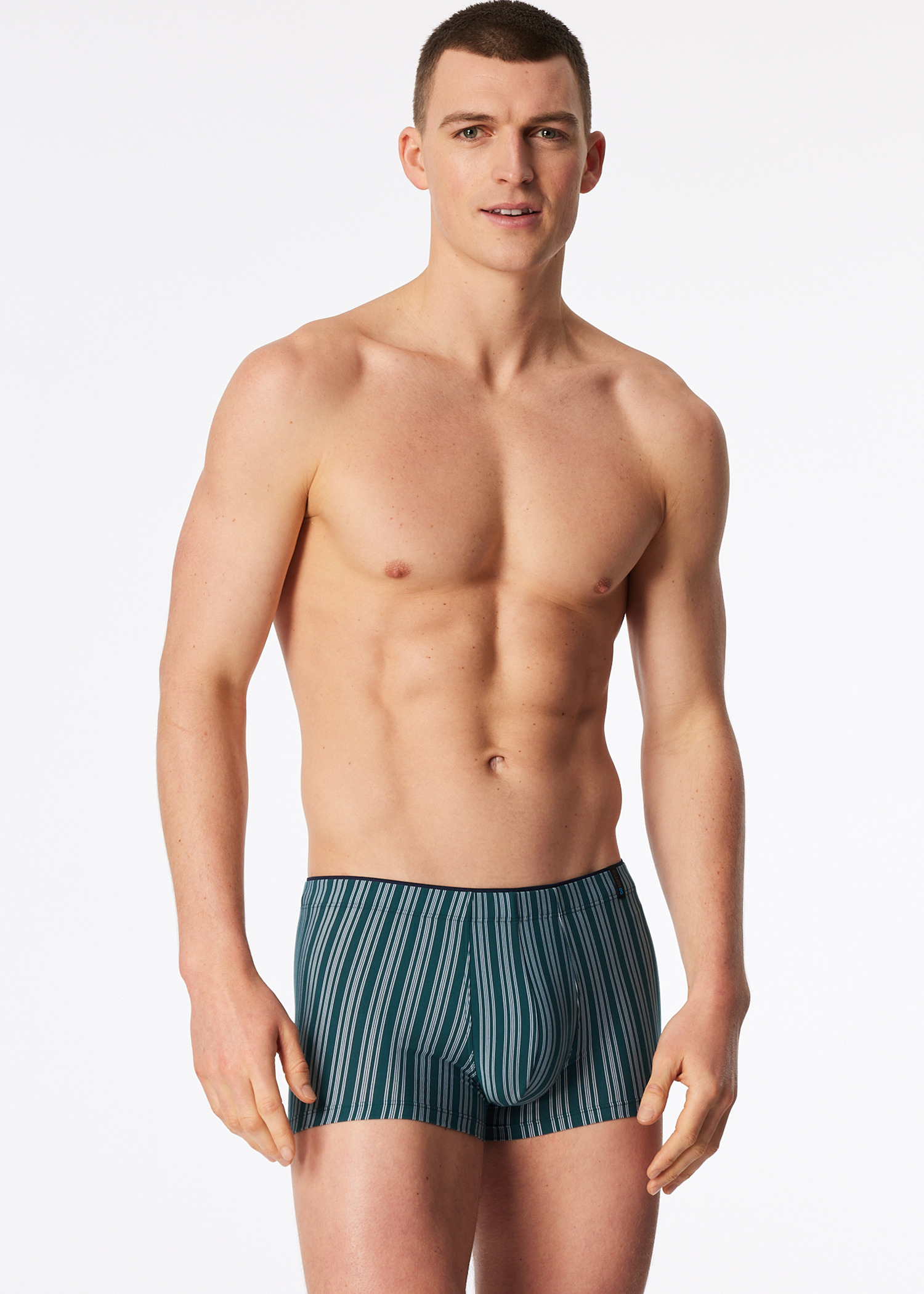 183146-700_front.png