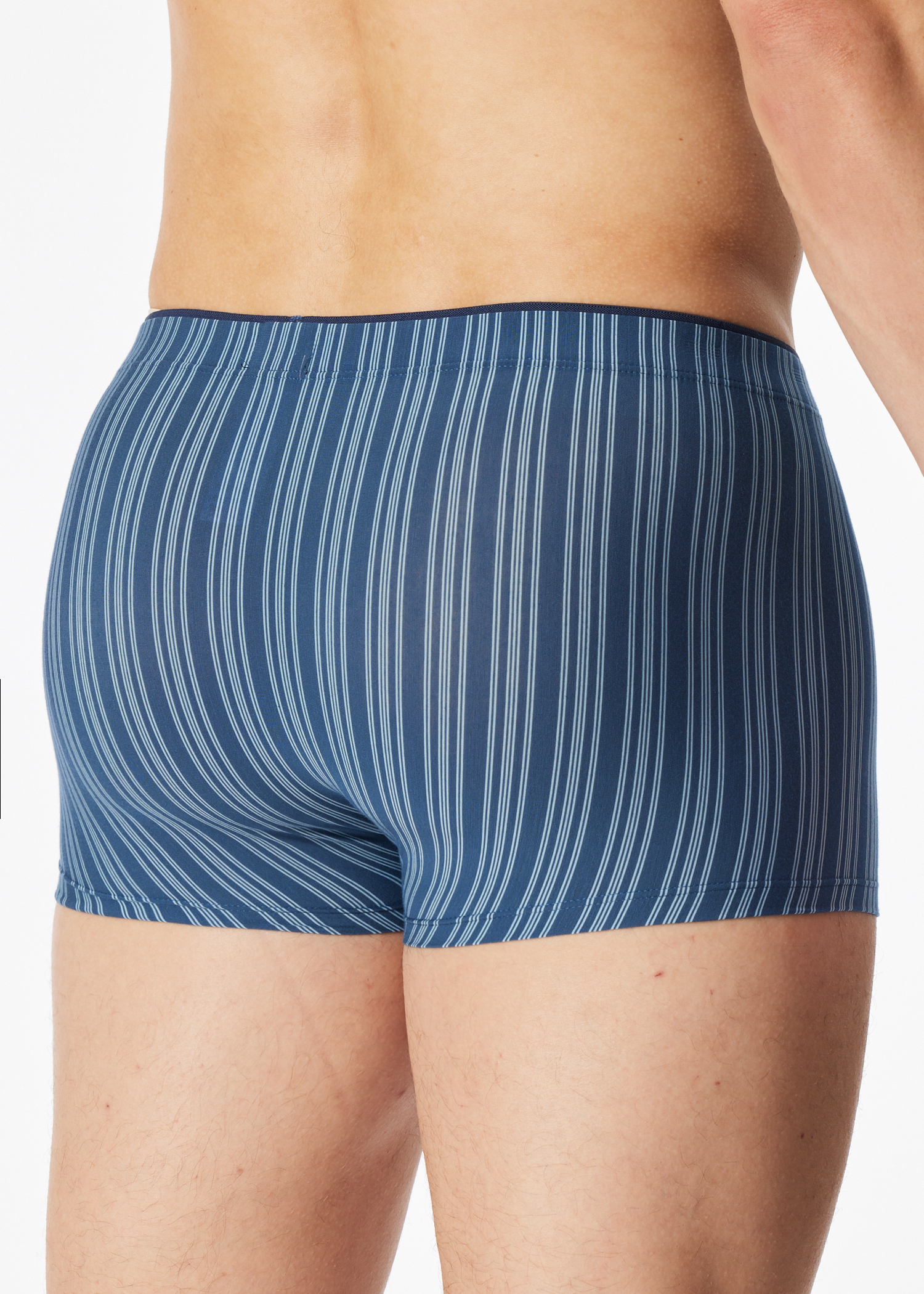 183146-899_back.png