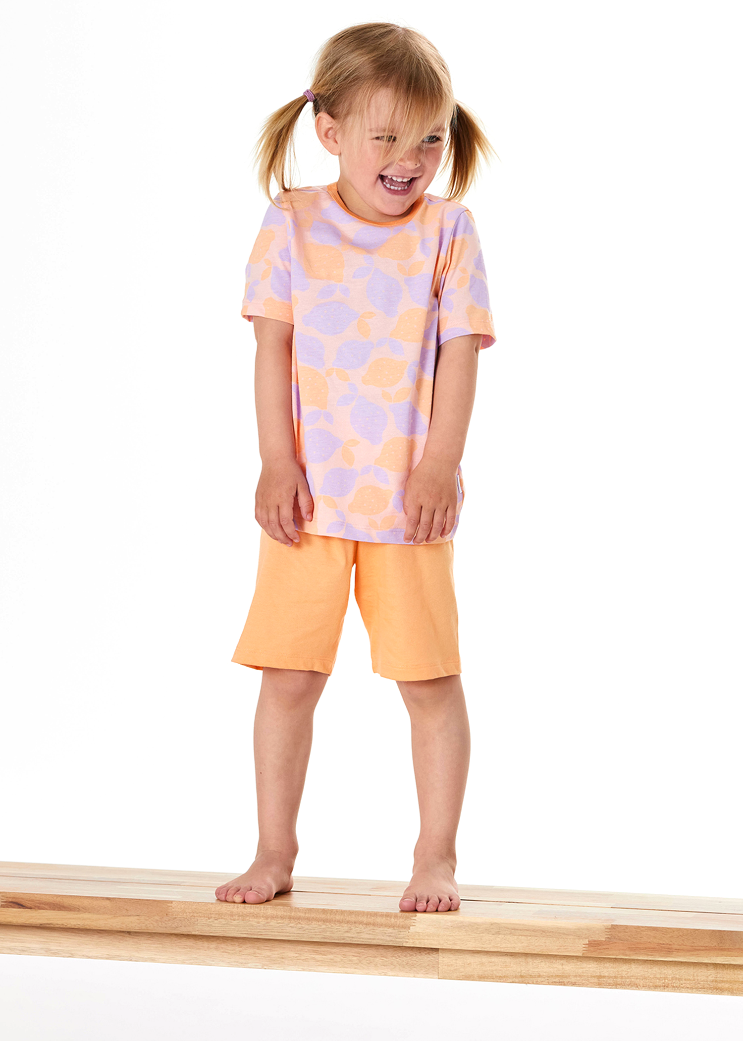 183429-699_front.png