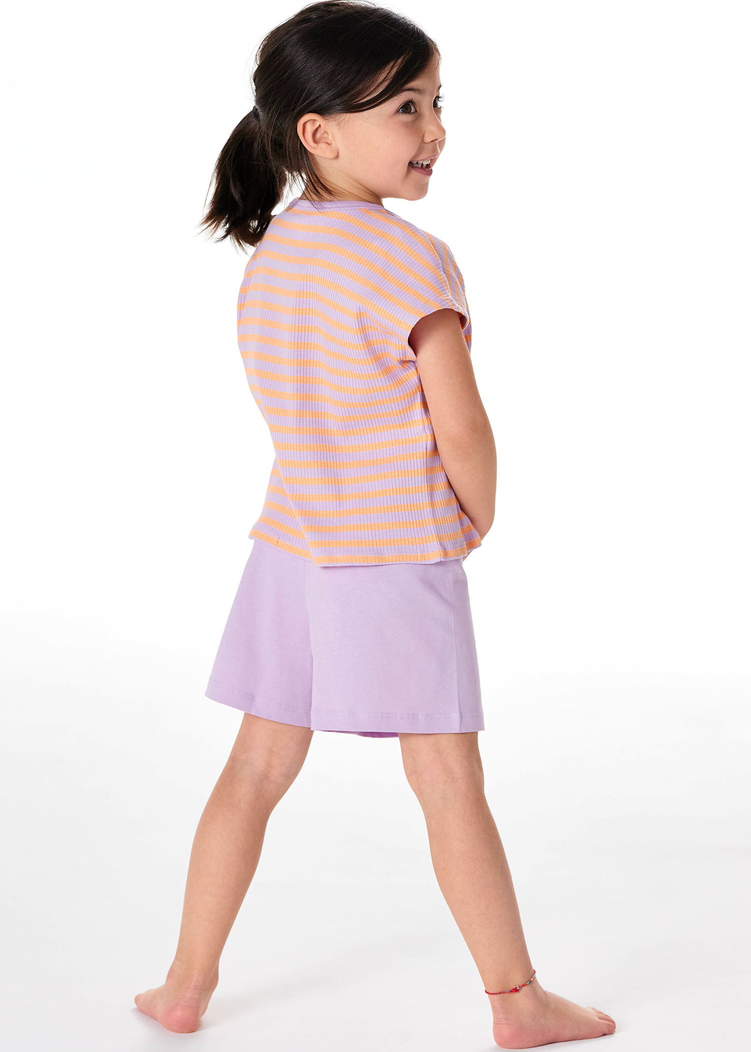183438-536_back.png