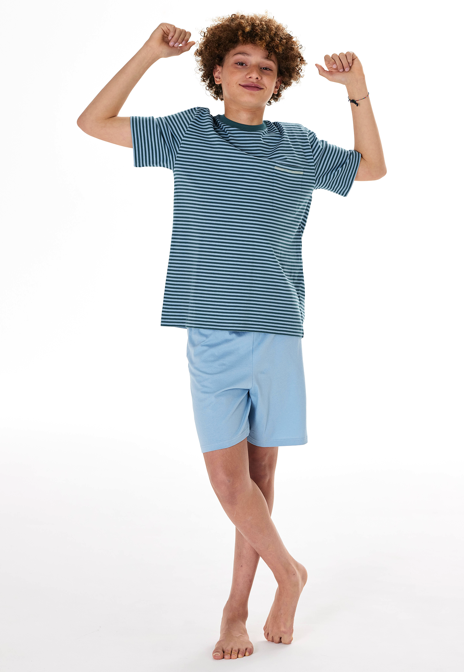 183458-838_front.png