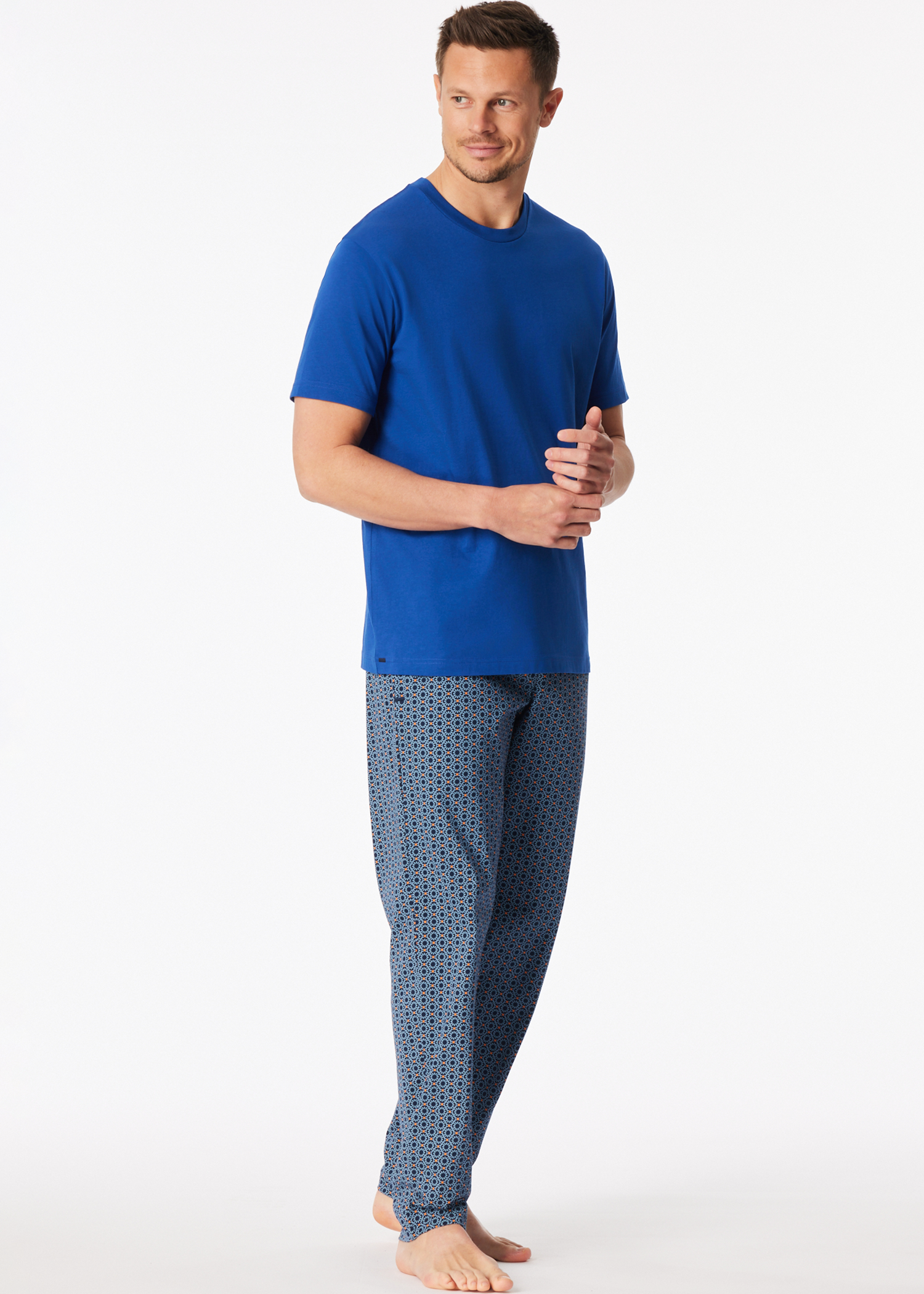183533-819_front.png