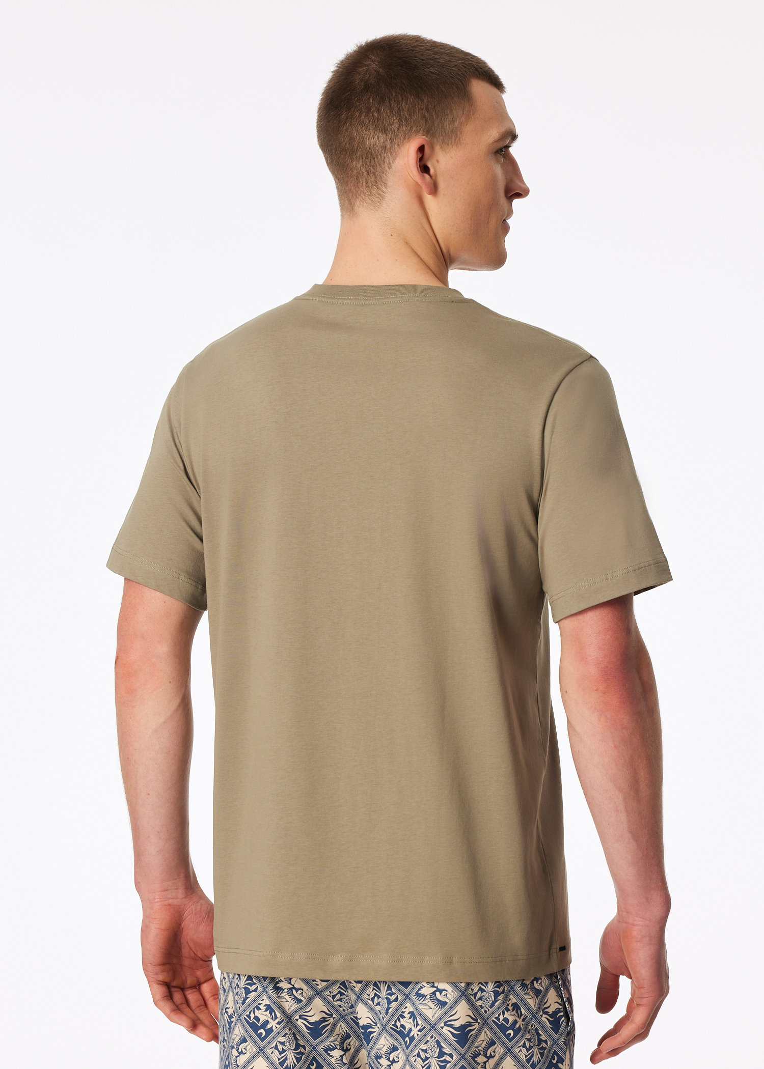 183535-713_back.png
