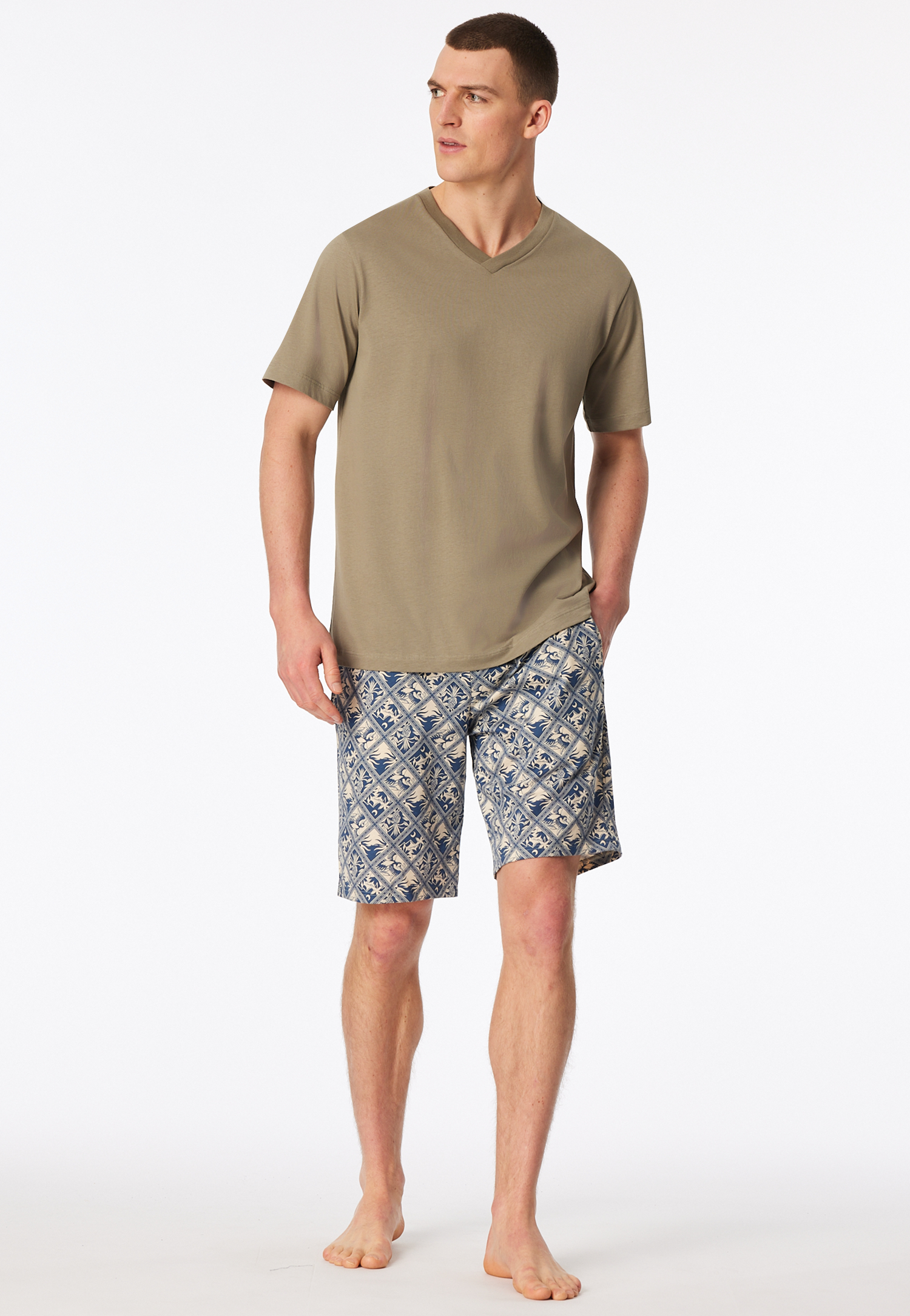 183535-713_front.png