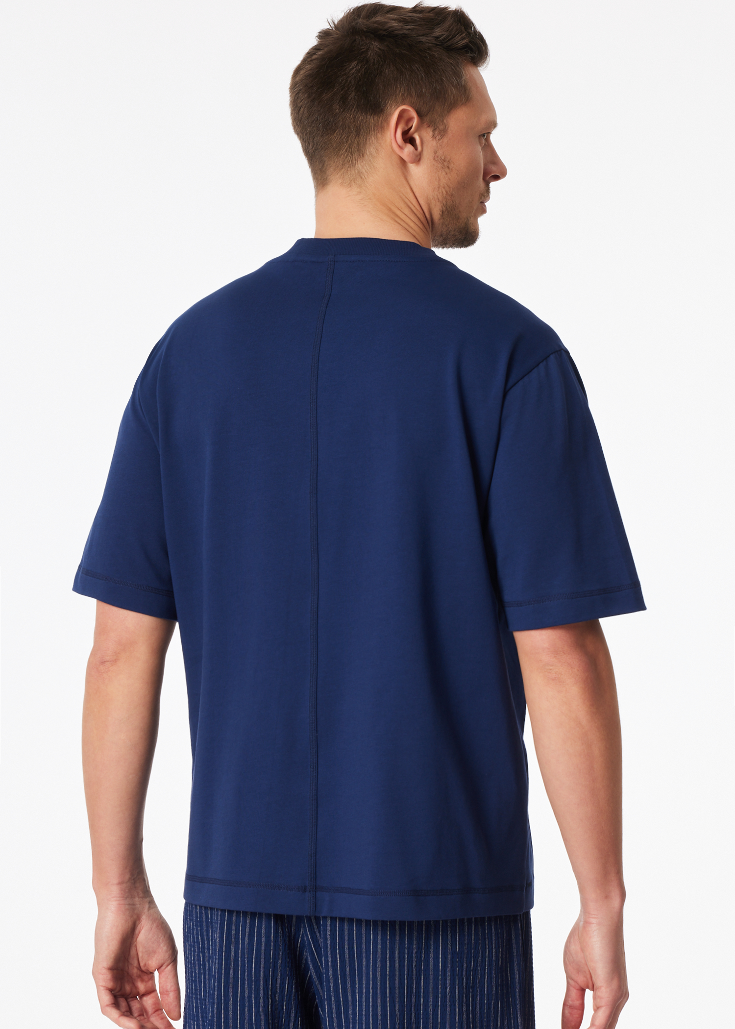 183536-815_back.png