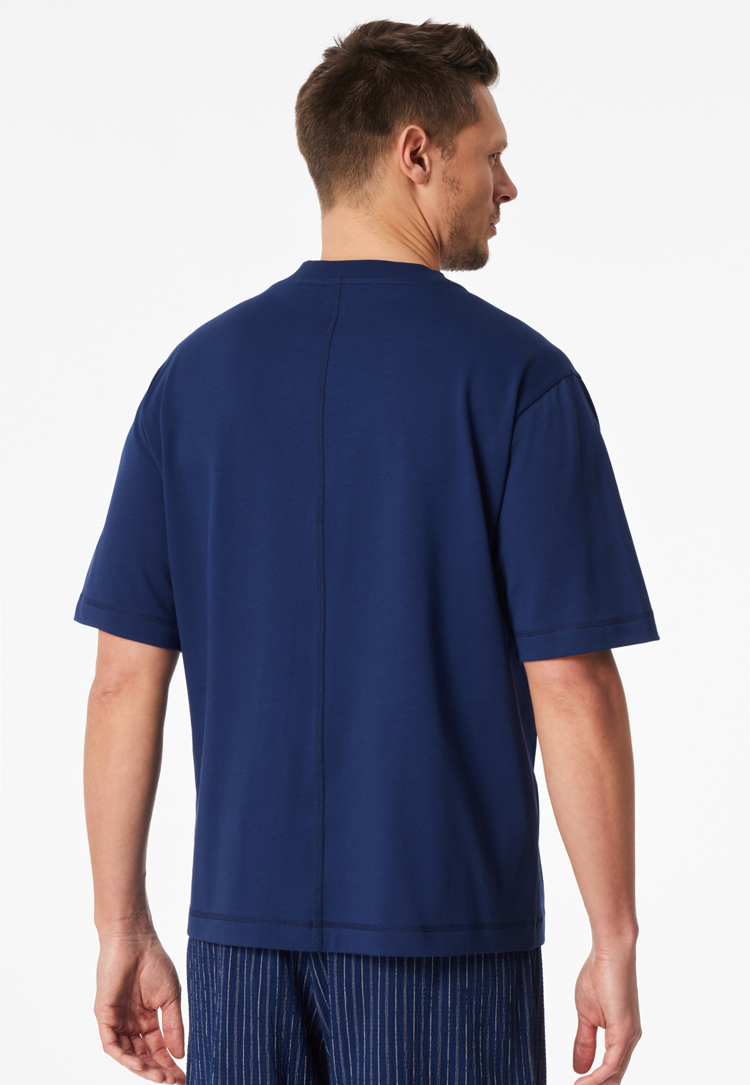 183536-815_back.png