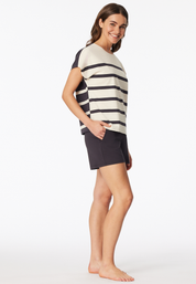 183568-104_front.png
