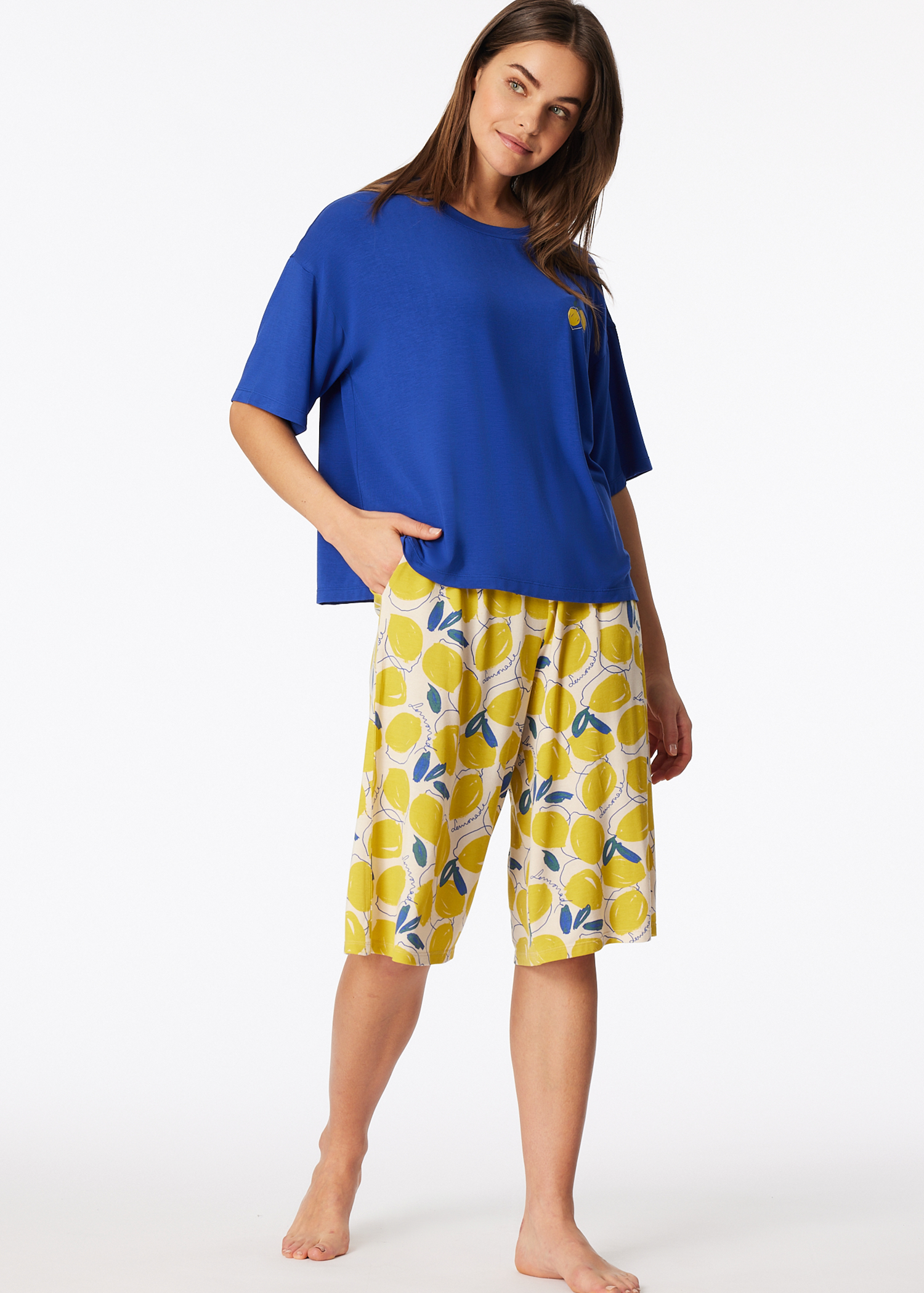 183573-819_front.png