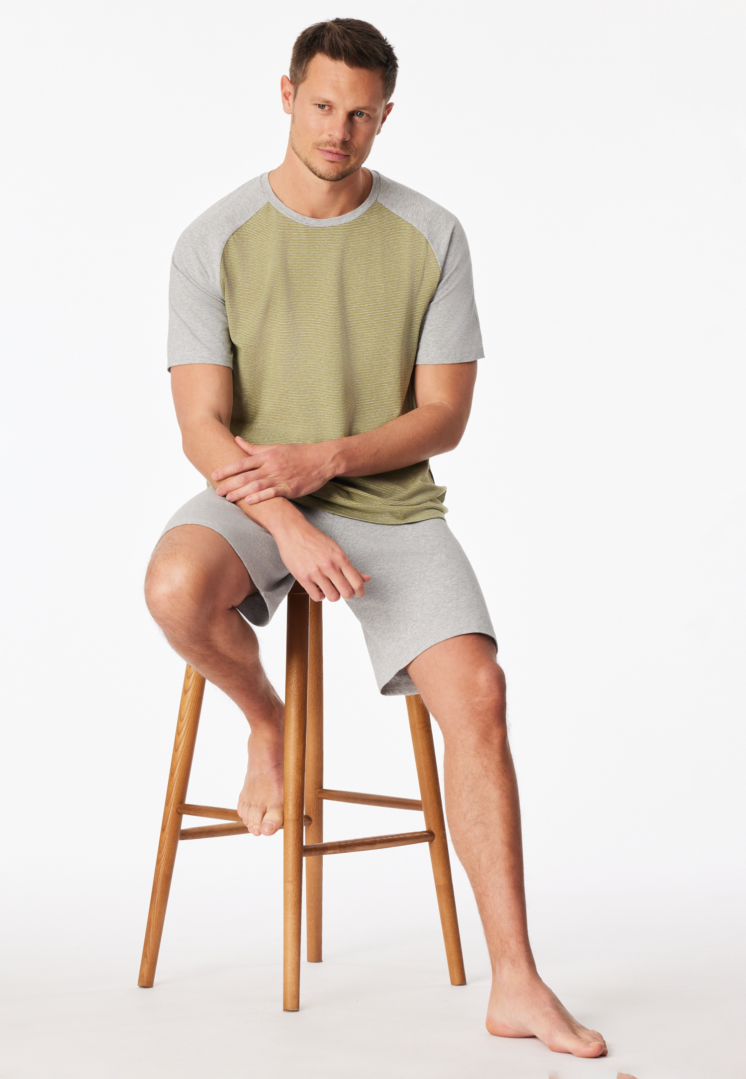 183584-706_front.png