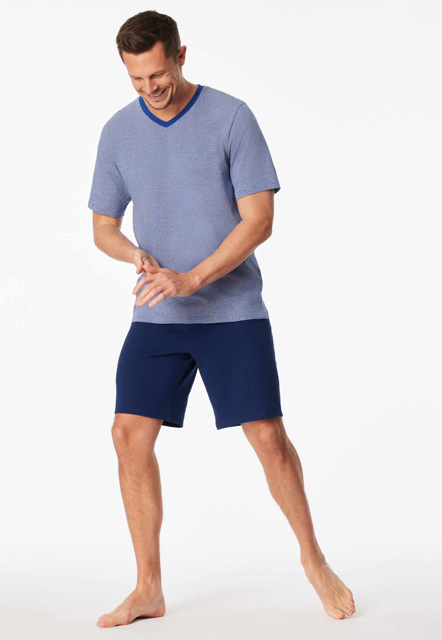 183585-819_front.png