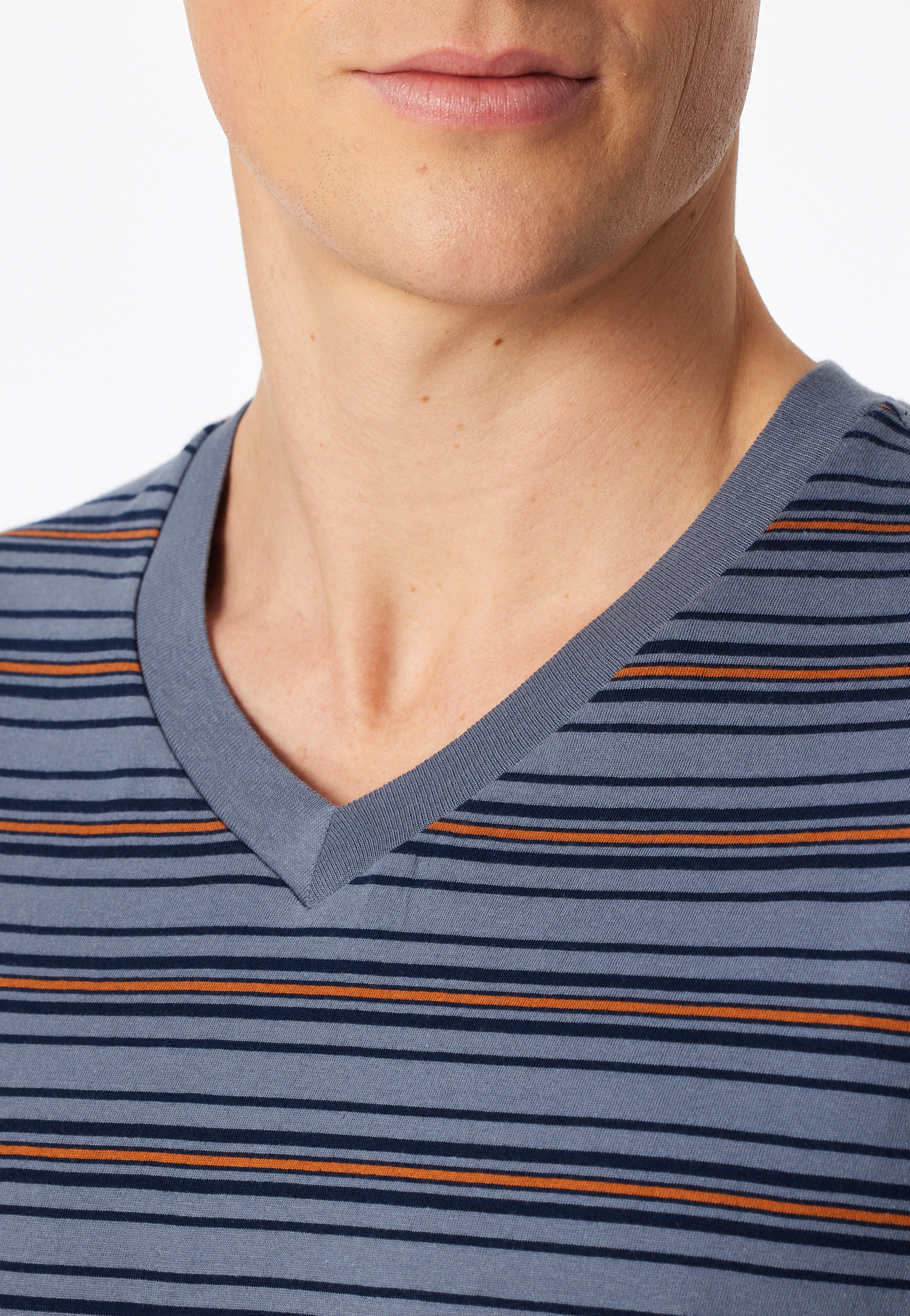 183588-808_detail3.png