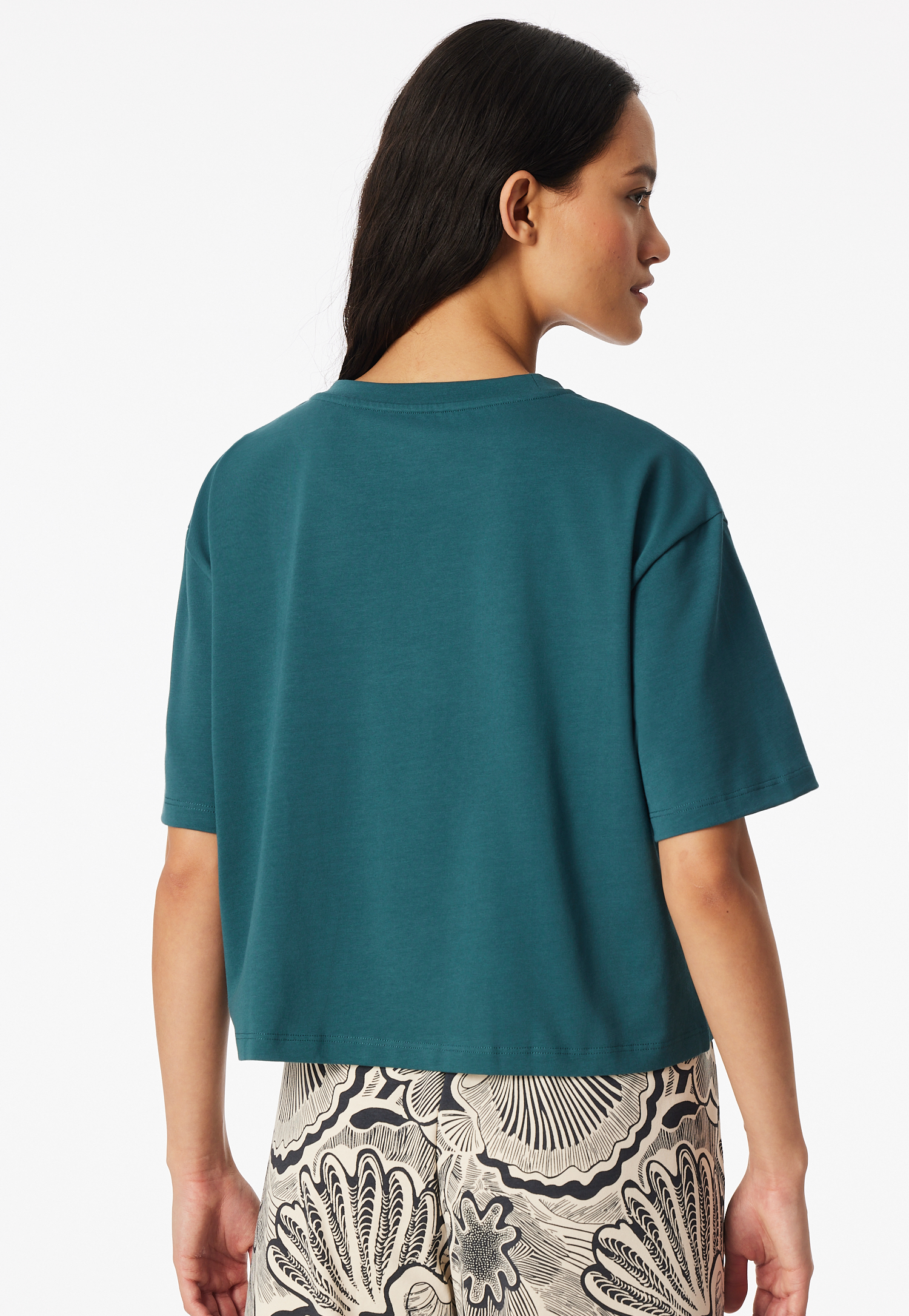 183642-700_back.png