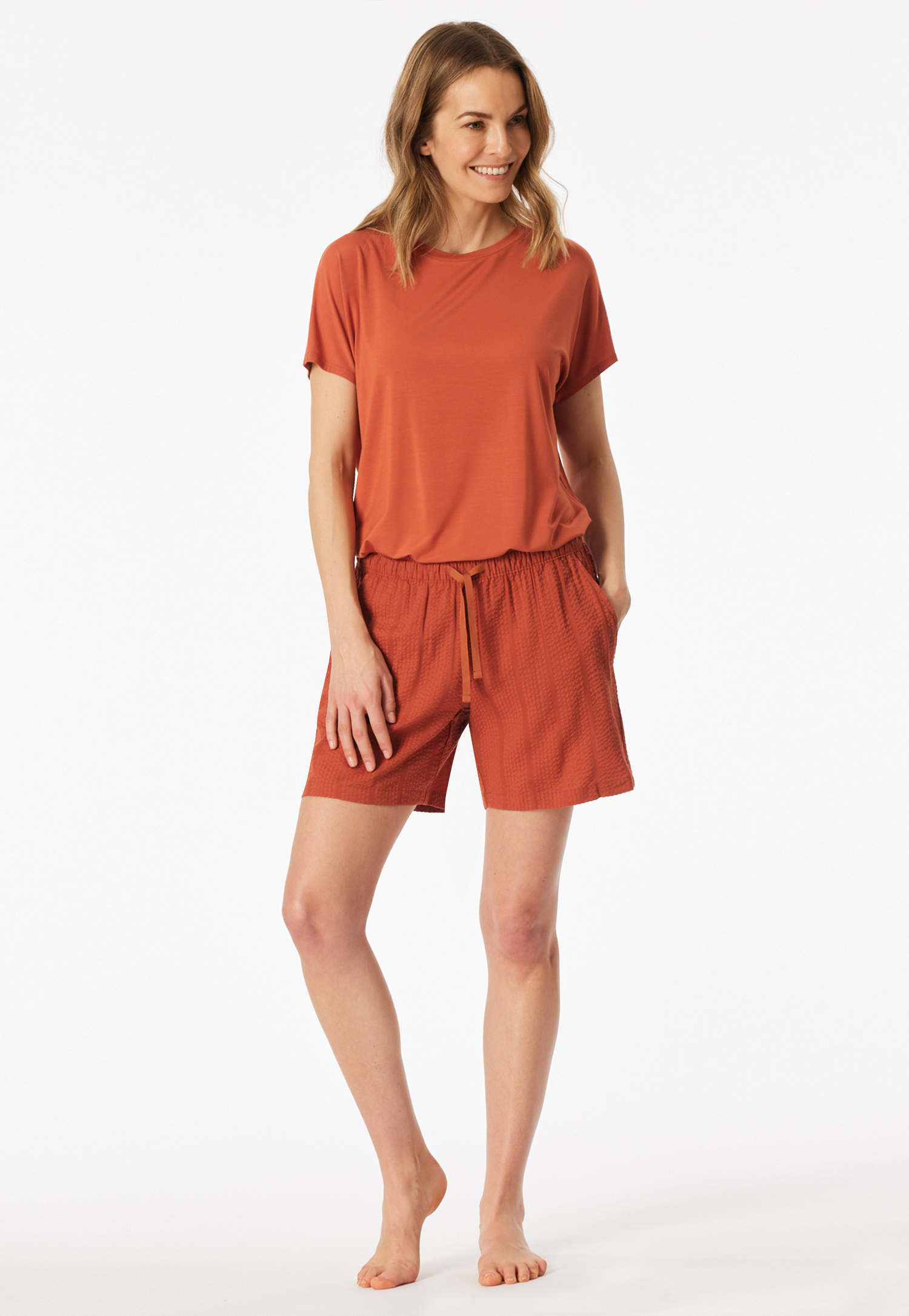 183666-532_front.png