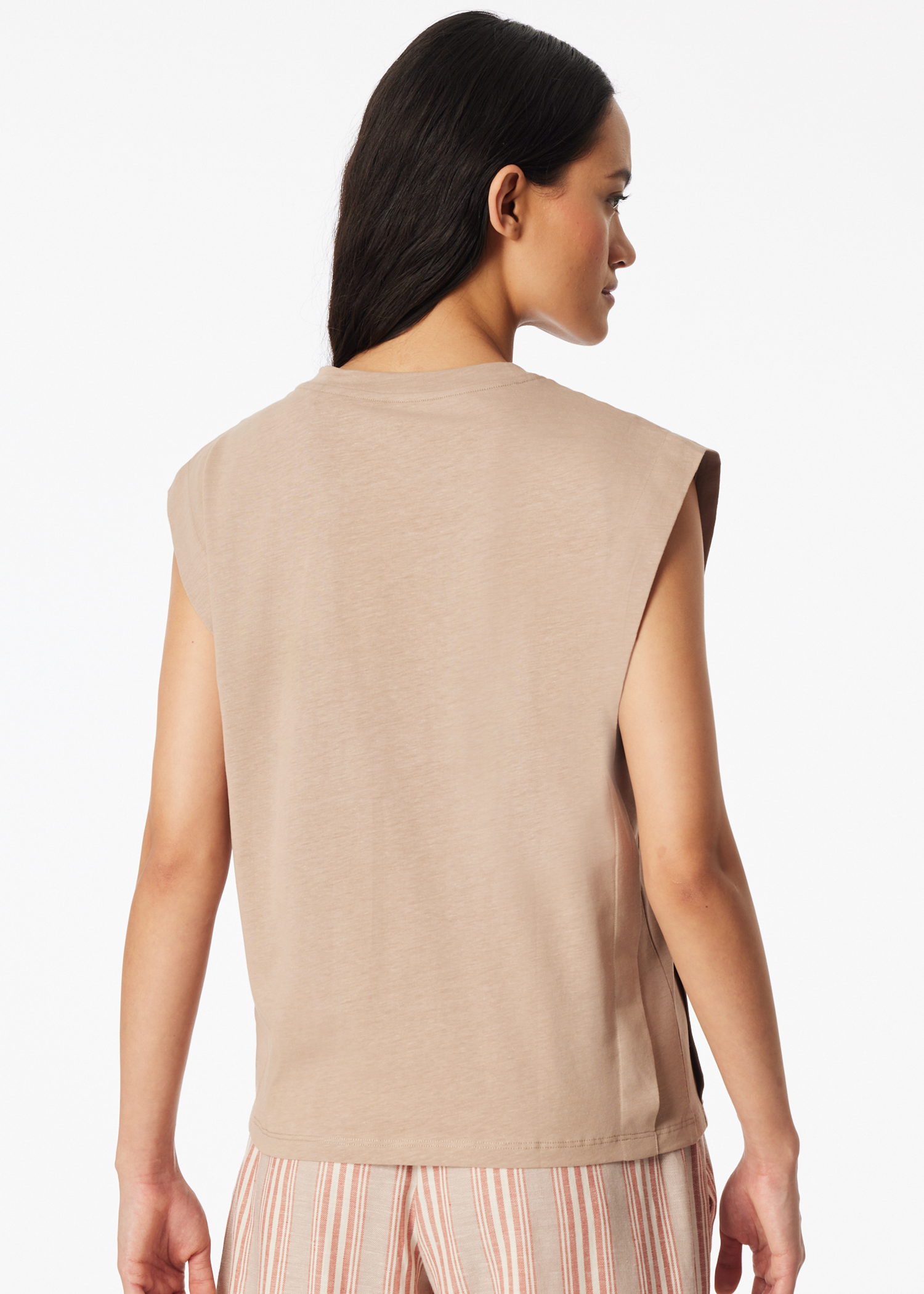 183674-318_back.png