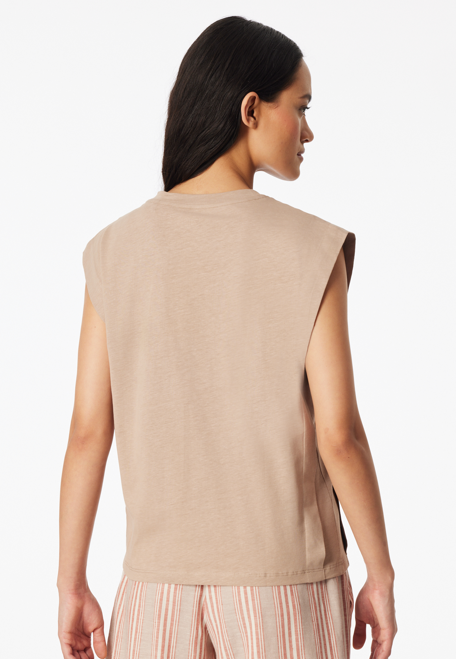 183674-318_back.png