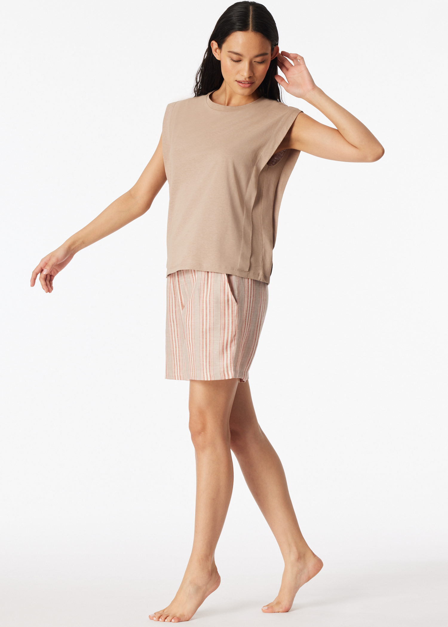 183674-318_front.png