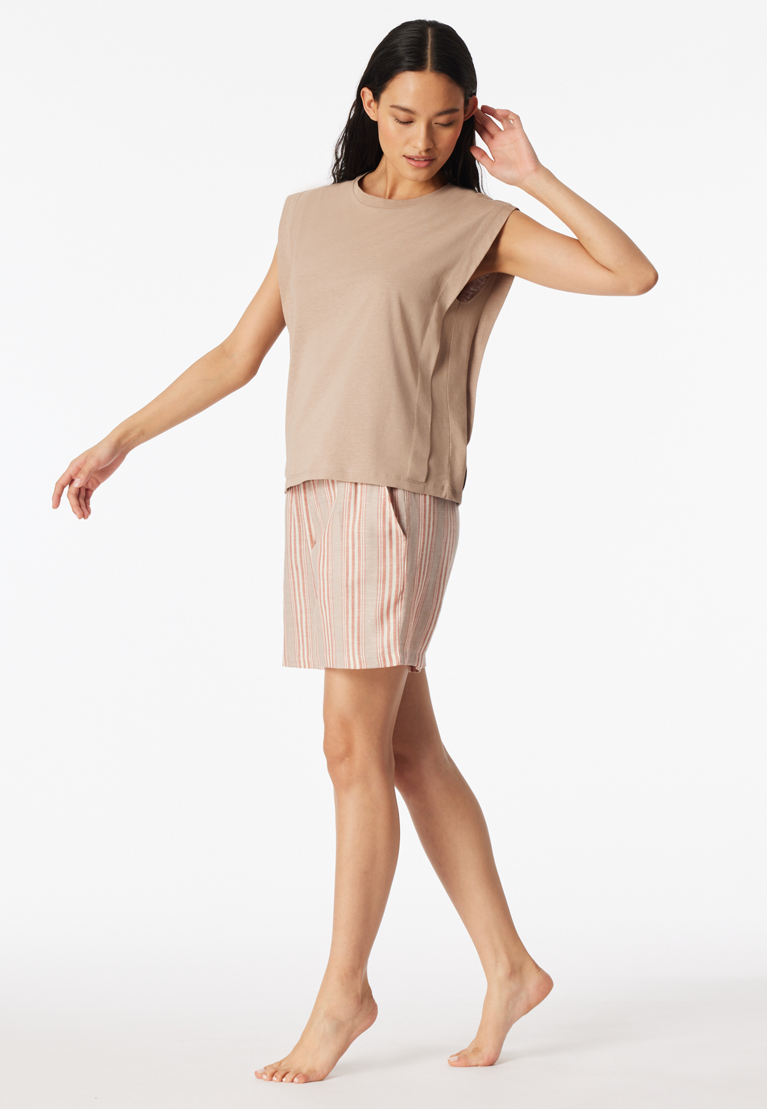 183674-318_front.png