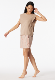 183674-318_front.png