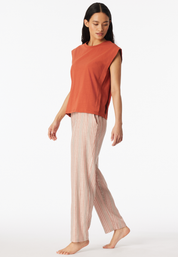 183674-532_front.png