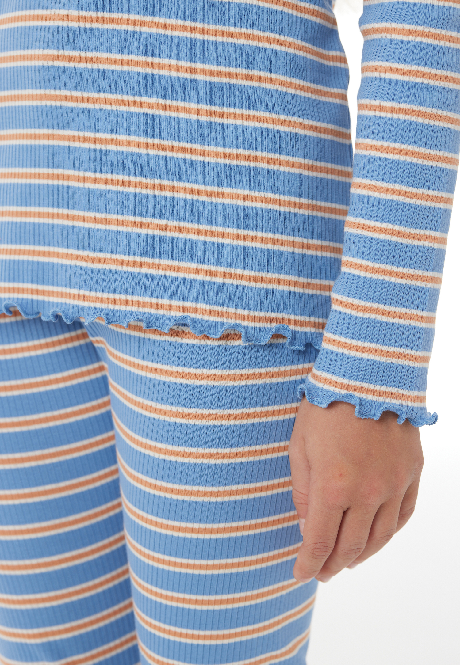 183906-802_detail4.png