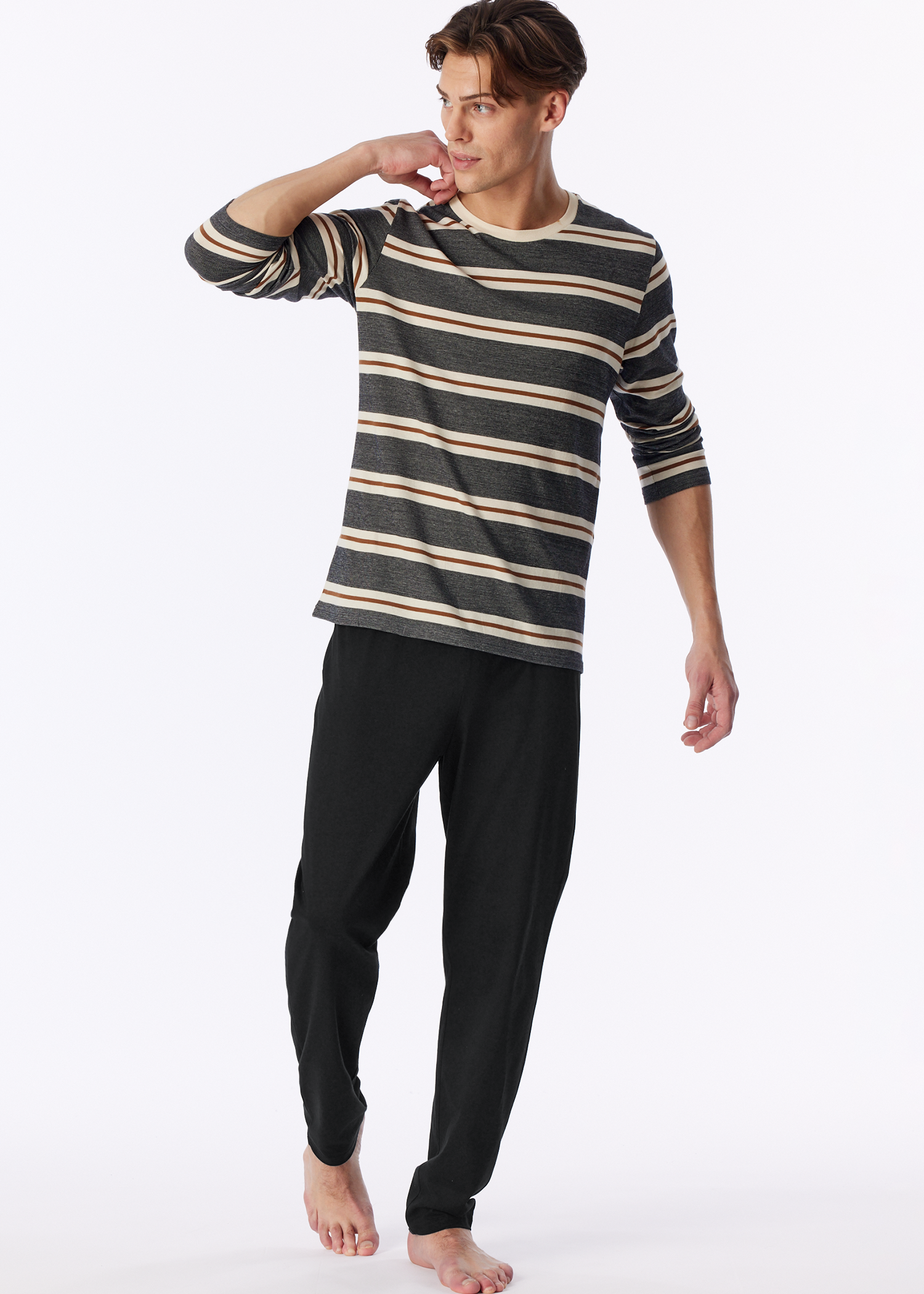 183942-000_front.png