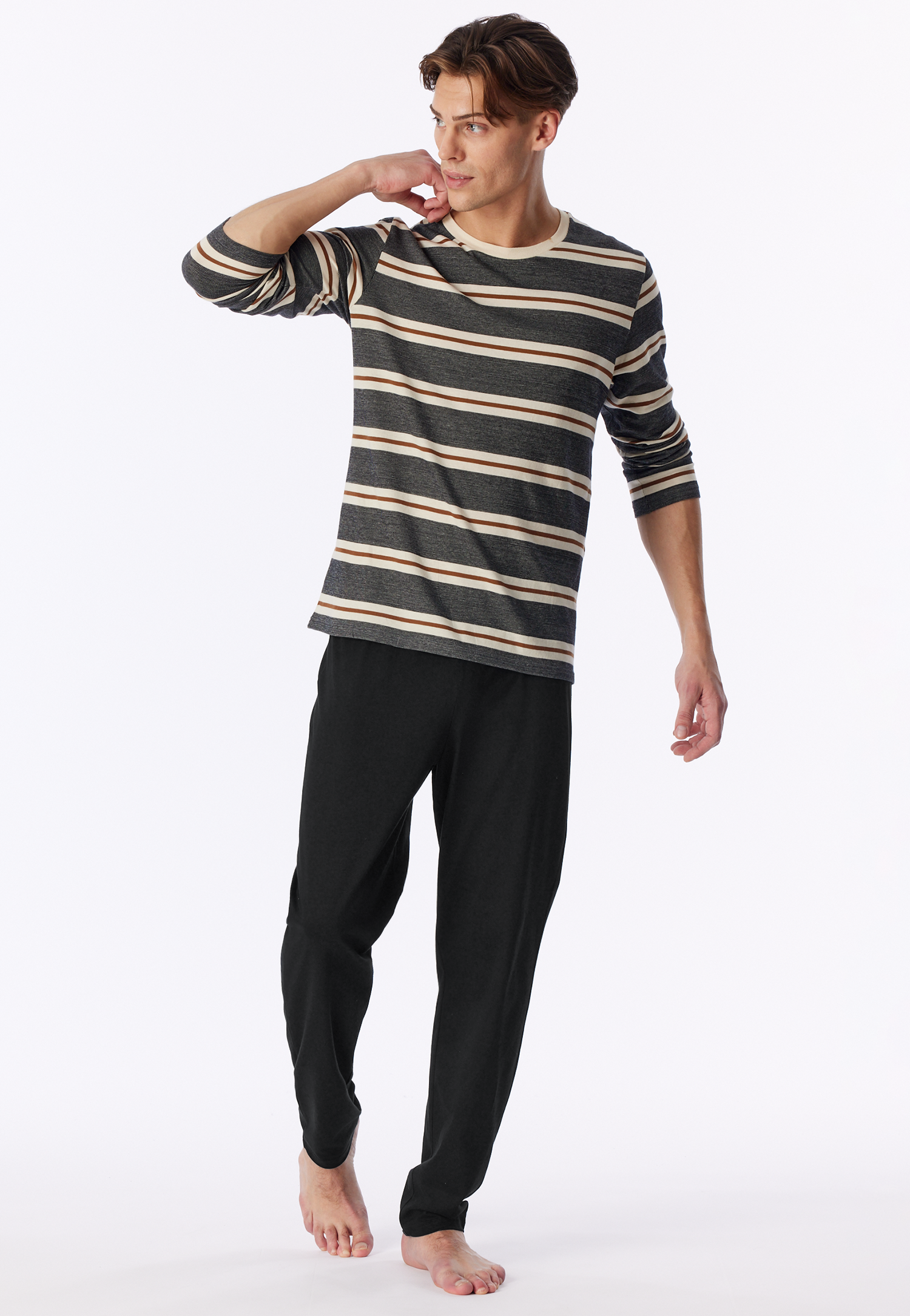 183942-000_front.png